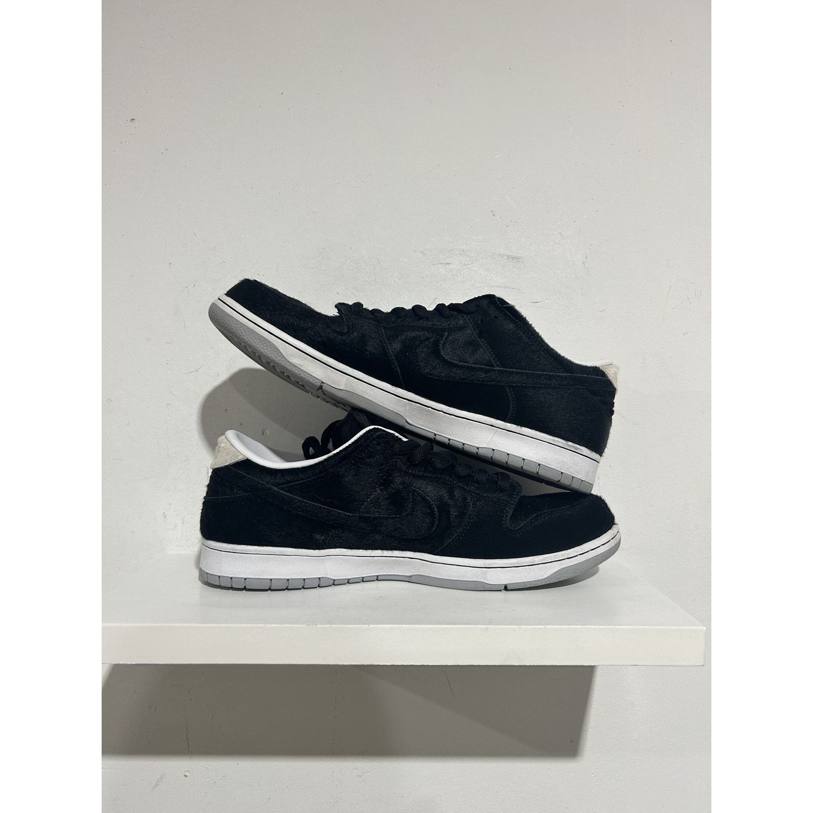 Nike NIKE SB DUNK LOW MEDICOM TOY SIZE 14 PREOWNED Size US 14 / EU 47 - 8 Thumbnail