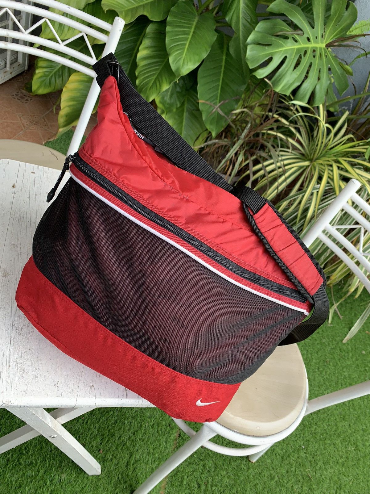 Nike × Vintage Rarely Vintage NIKE SLING BAG Size ONE SIZE - 1 Thumbnail