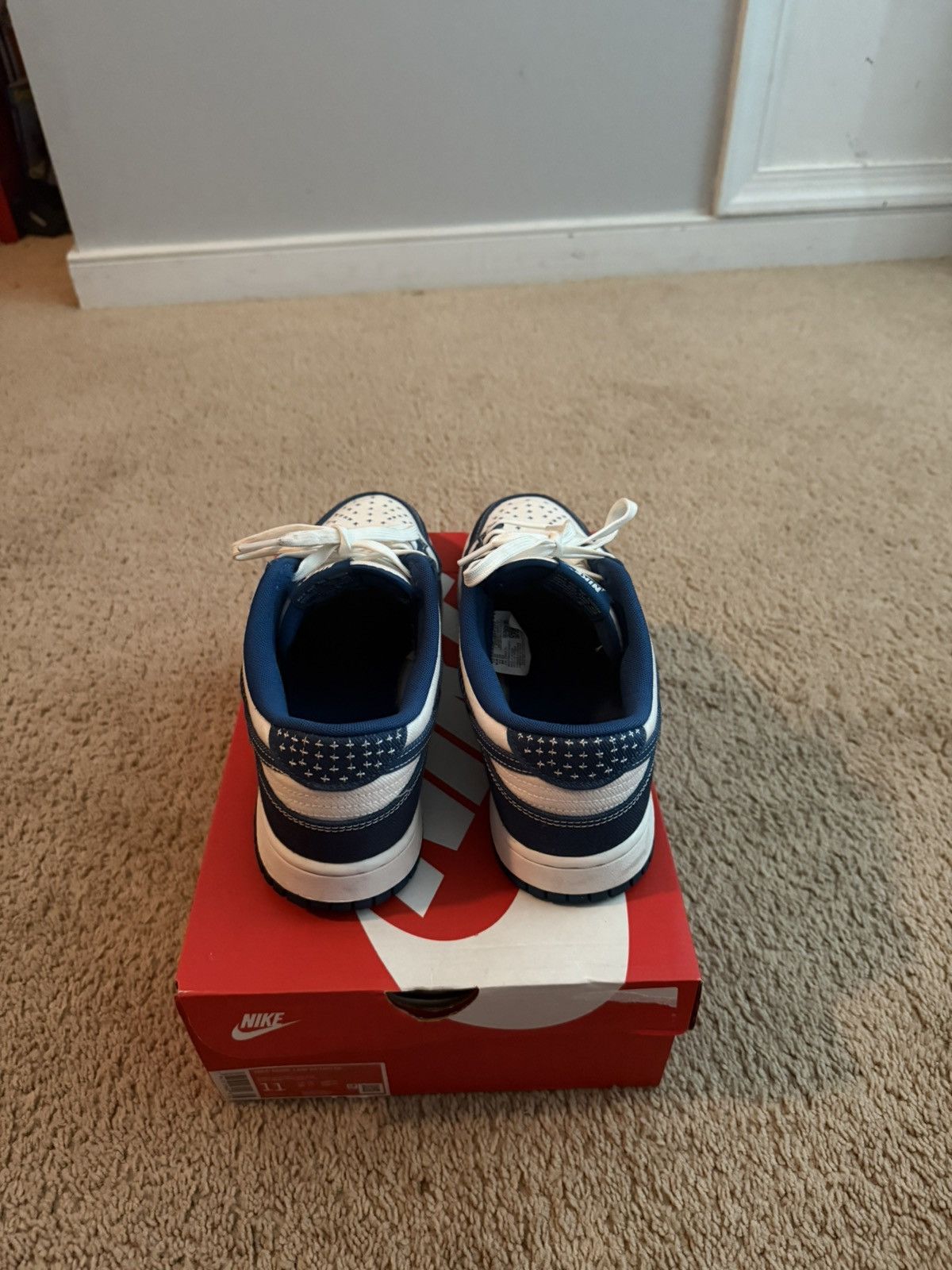 Nike Blue and White Nike Dunks Size US 11 / EU 44 - 2 Thumbnail