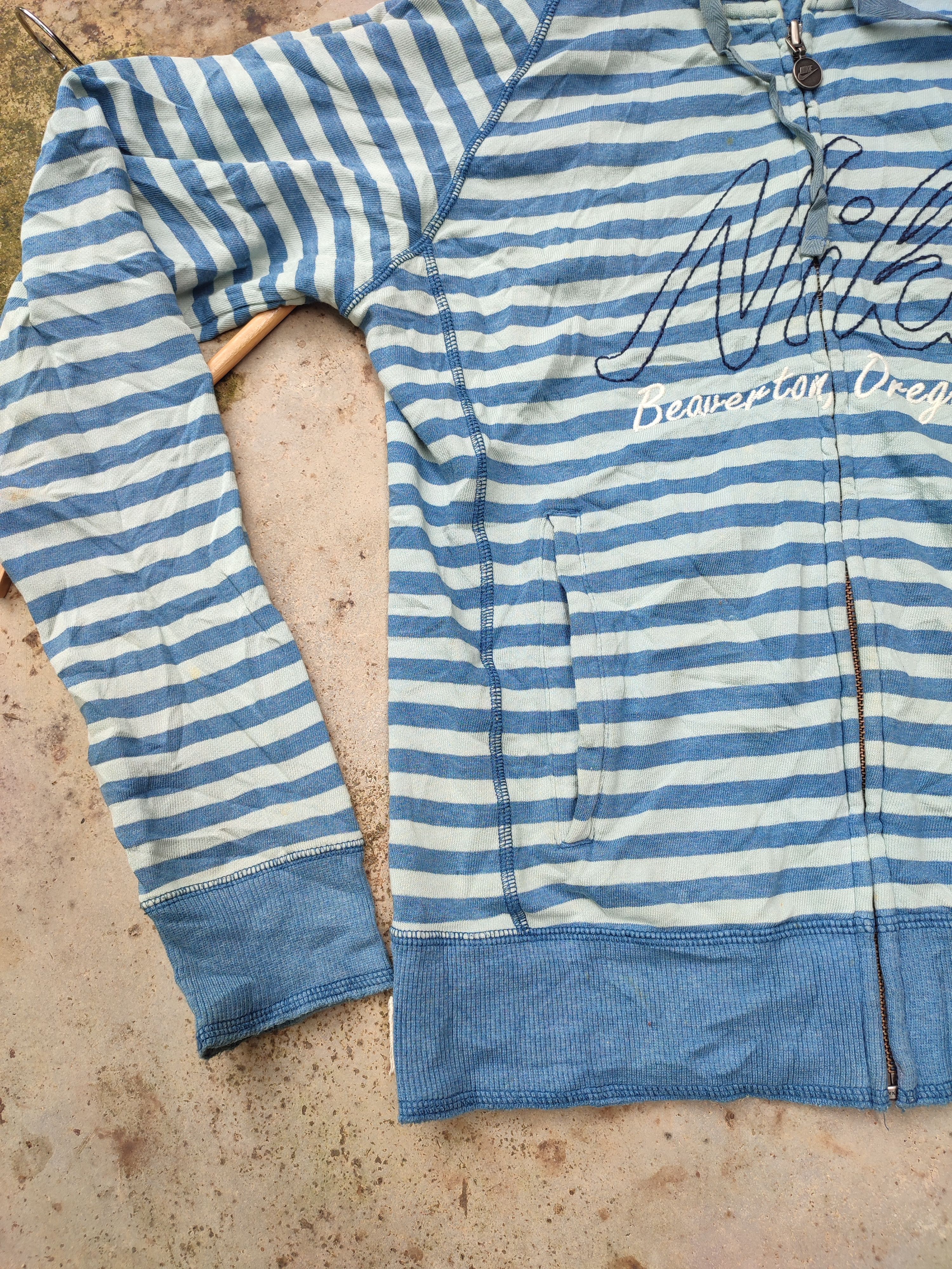 Nike Vintage Nike Stripe Blue Hoodie Size US S / EU 44-46 / 1 - 3 Thumbnail
