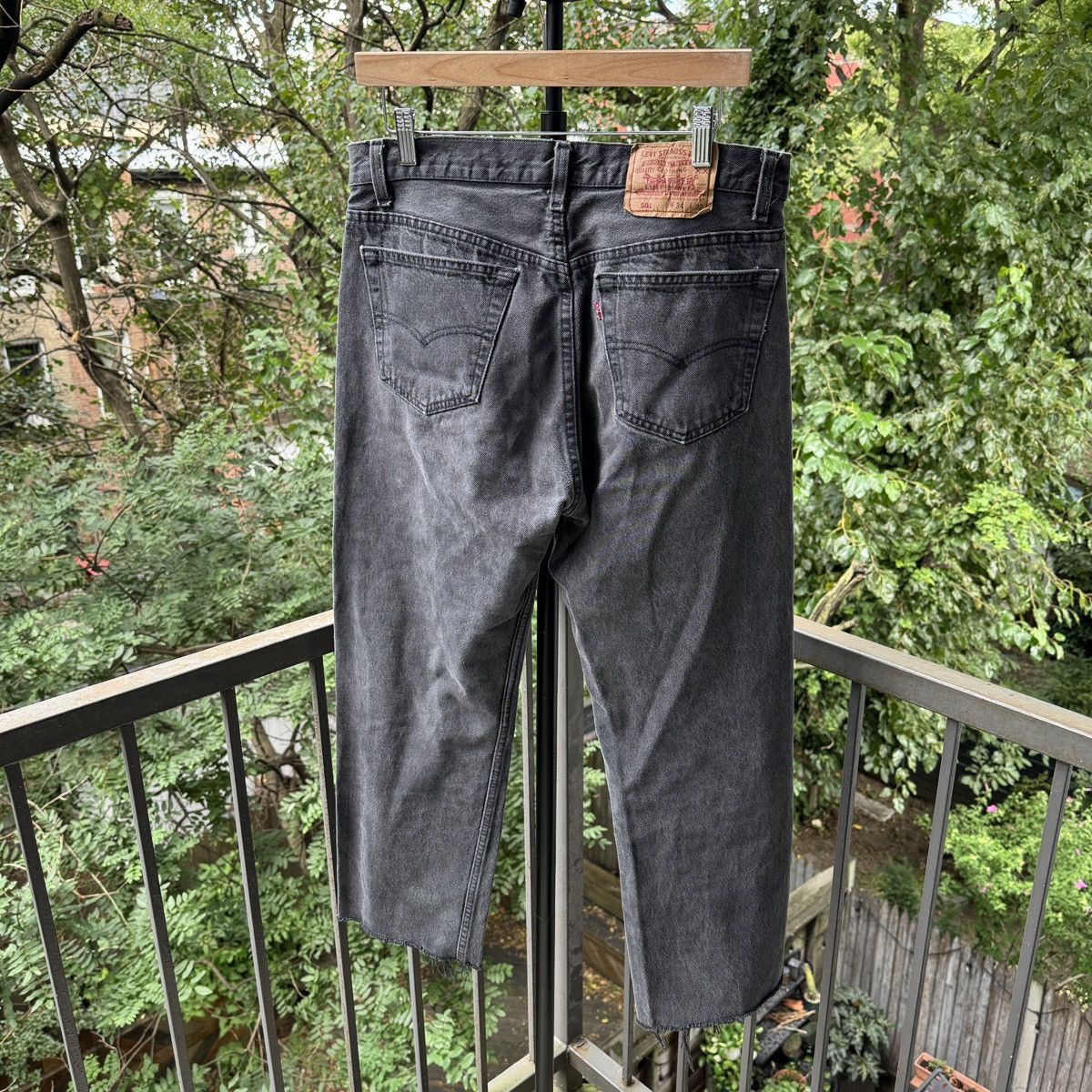 Vintage 90s Faded Black Levi's 501 Jeans ERD Grunge Chrome USA Size US 34 / EU 50 - 2 Thumbnail