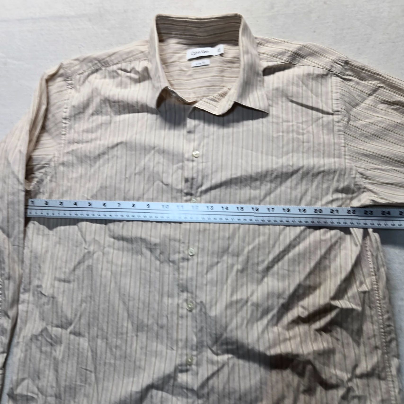 Calvin Klein Calvin Klein CK Slim Fit Button-Up Long Sleeve Dress Shirt Adult Men's Size 17.5 Beige Cotton Buttons-Down Slimming Shirt Mens Size 46R - 4 Thumbnail