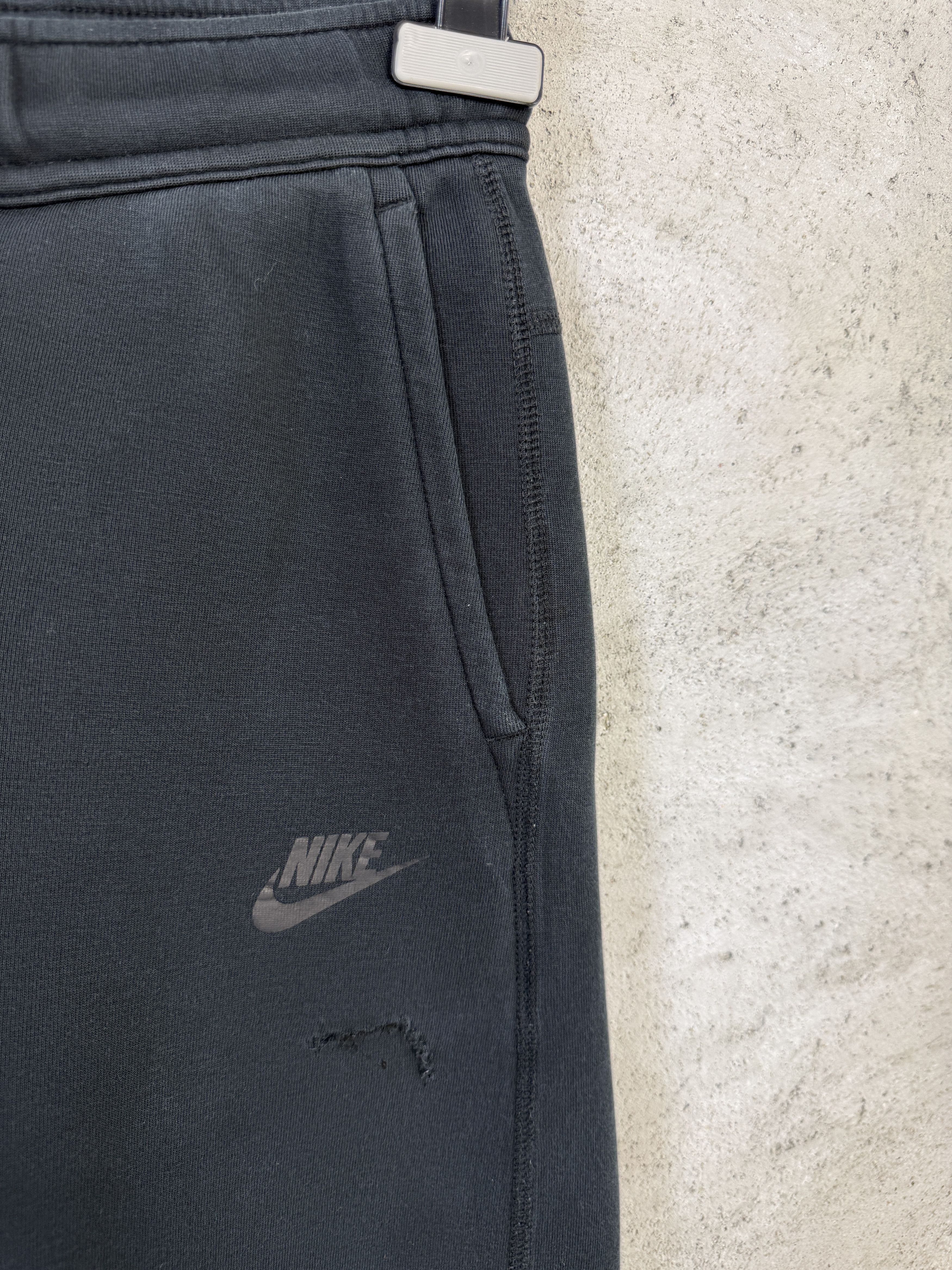 Nike Nike tech fleece sweatpants joggers drill drip trap Size US 26 / EU 42 - 2 Thumbnail
