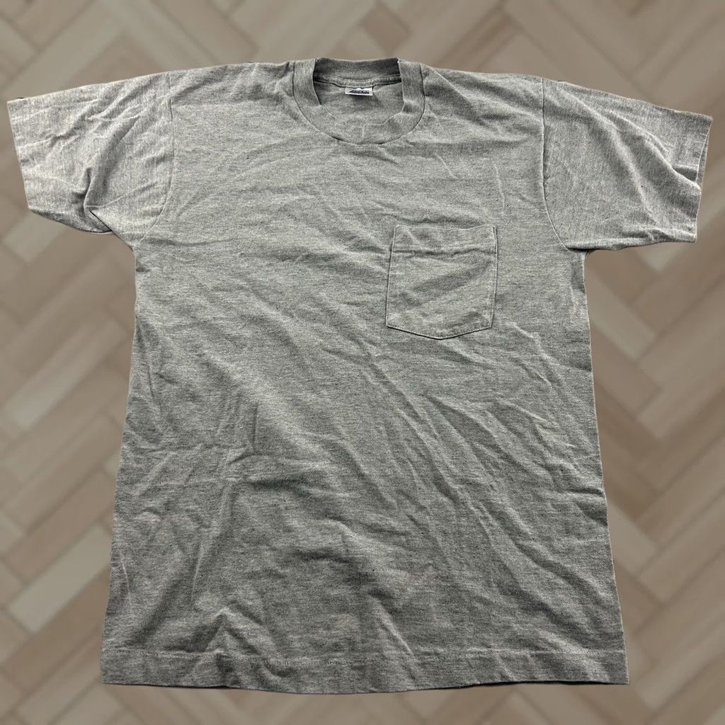 Vintage VINTAGE B.V.D Shirt Mens L Gray Short Sleeve Pocket T Shirt Size US L / EU 52-54 / 3 - 1 Thumbnail