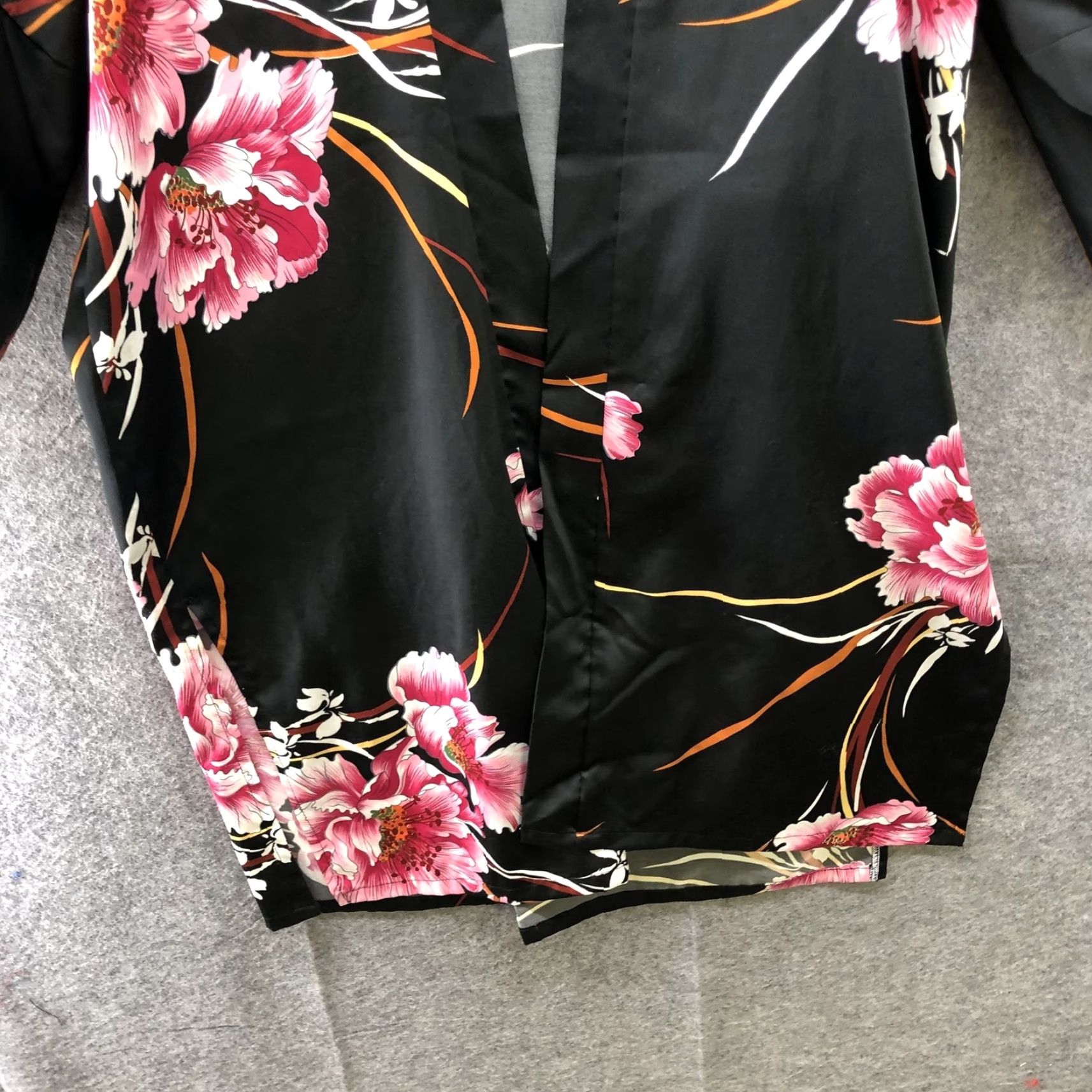 Pinko VINTAGE Kimono Robe One Size Black Pink Floral Hawaiian Tropical Open Front Unisex Size ONE SIZE - 4 Thumbnail