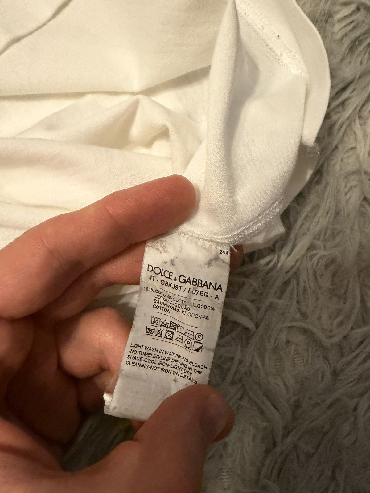 Dolce & Gabbana badge log tee Size US L / EU 52-54 / 3 - 4 Thumbnail