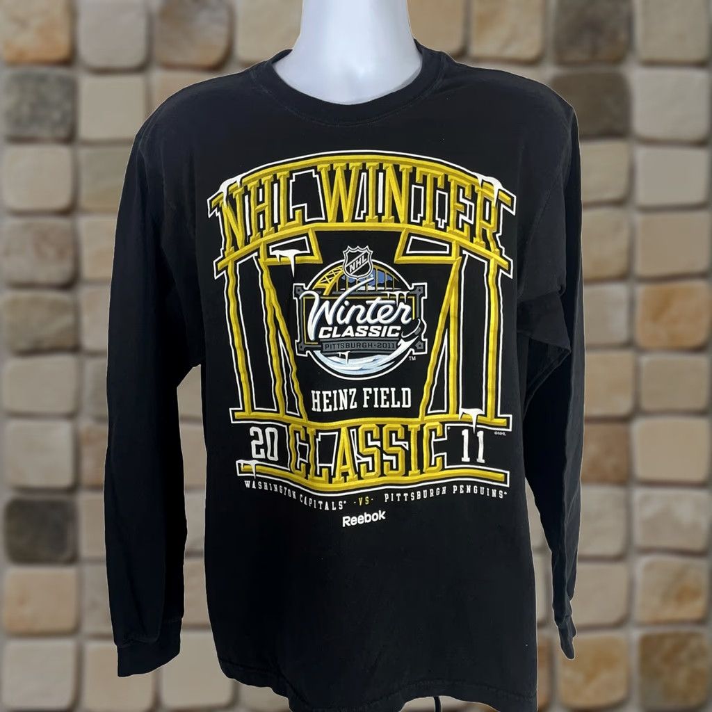 Reebok Reebok Winter Classic 2011 Shirt Men XL Pittsburgh Penguins Washington Capitals Black Crew Neck Long Sleeve Graphic Print Vintage: No Size US XL / EU 56 / 4 - 1 Thumbnail