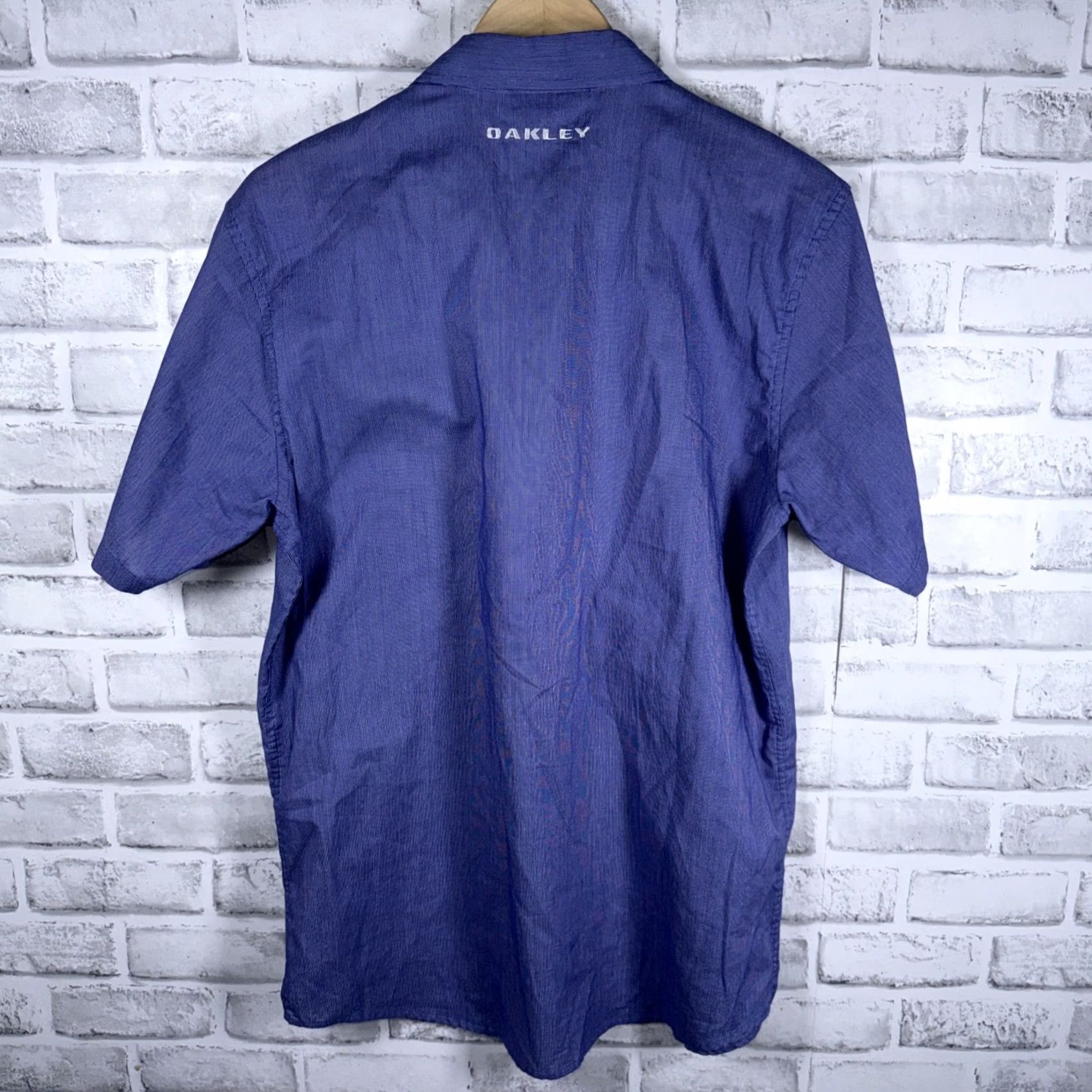 Oakley Oakley Blue Striped Button-Up Short Sleeve Shirt Mens Size M Size US M / EU 48-50 / 2 - 3 Thumbnail