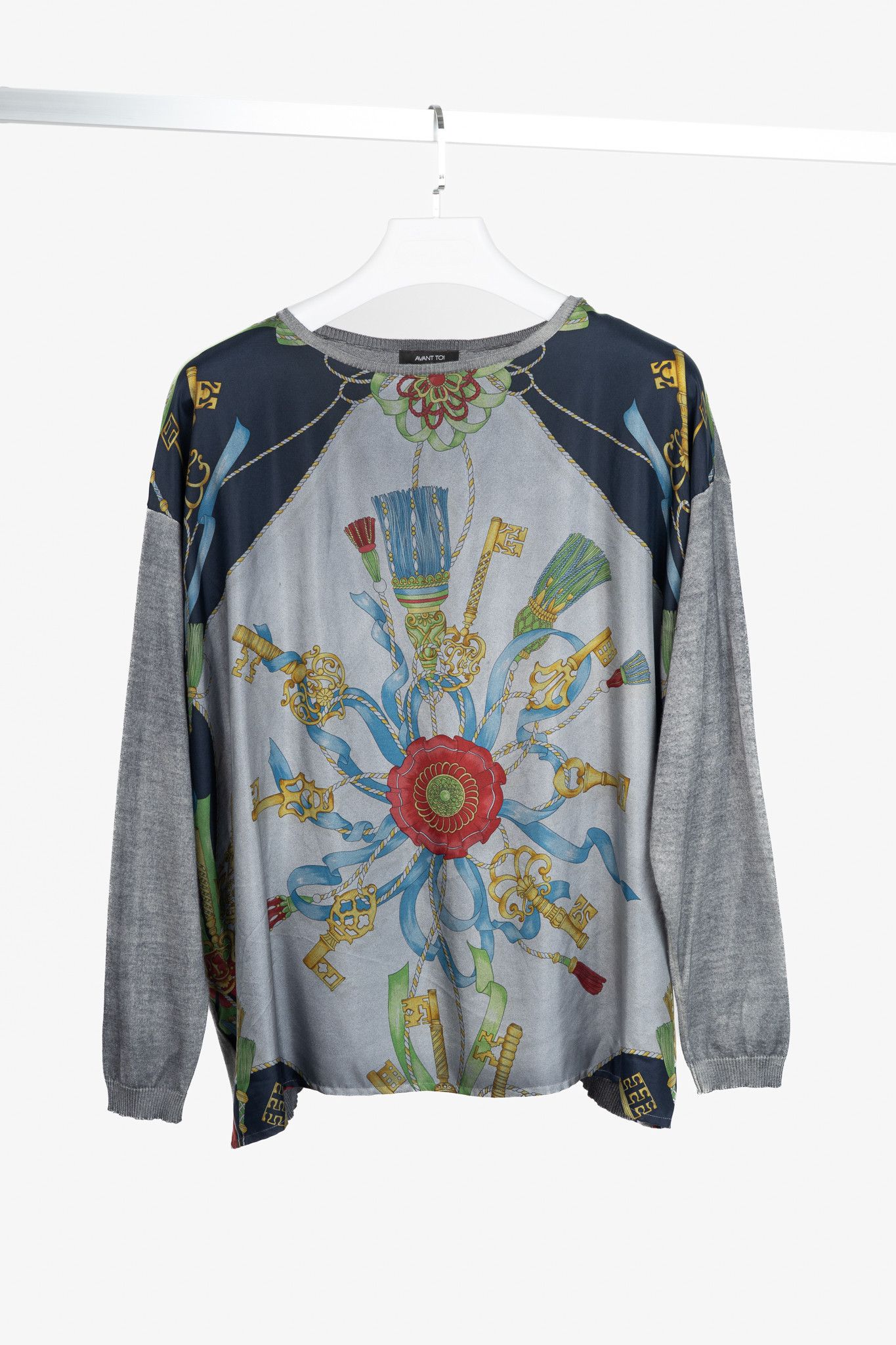 Avant Toi Avant Toi Grey Cashmere & Silk Graphic-Front Sweater Size XS / US 0-2 / IT 36-38 - 1 Thumbnail