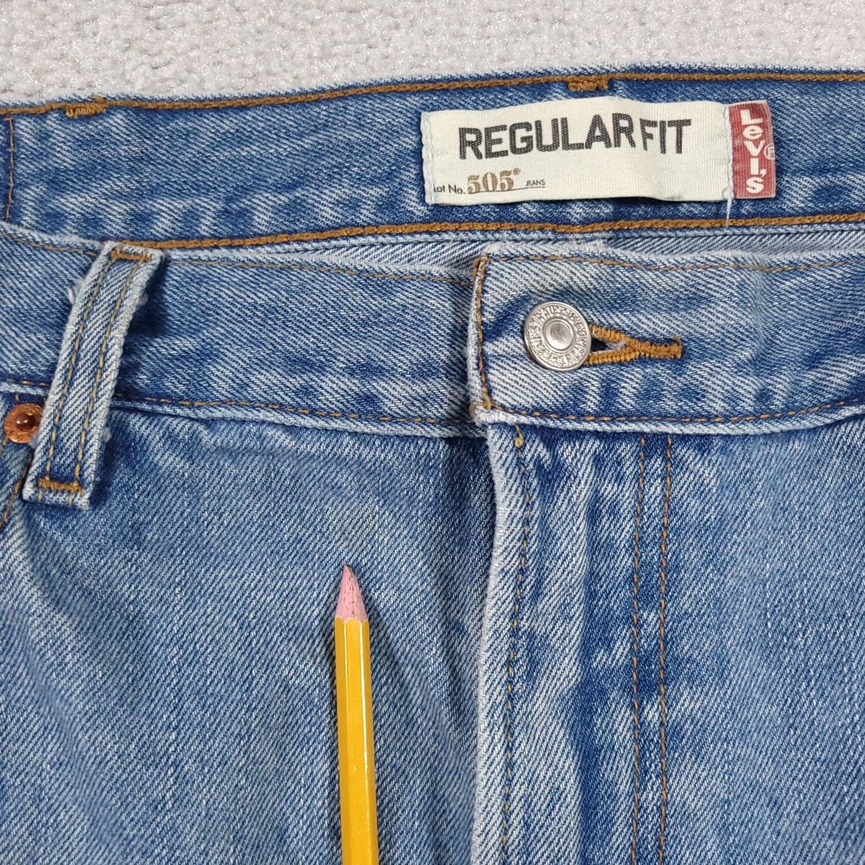 Levi's VINTAGE Levi's 505 Jeans Straight Men's 38x34 Grunge Blue Blue Jeans Regular Fit 5-Pocket Denim Belt Loops Zipper Button Straight Leg Casual Mens Size US 38 / EU 54 - 6 Thumbnail