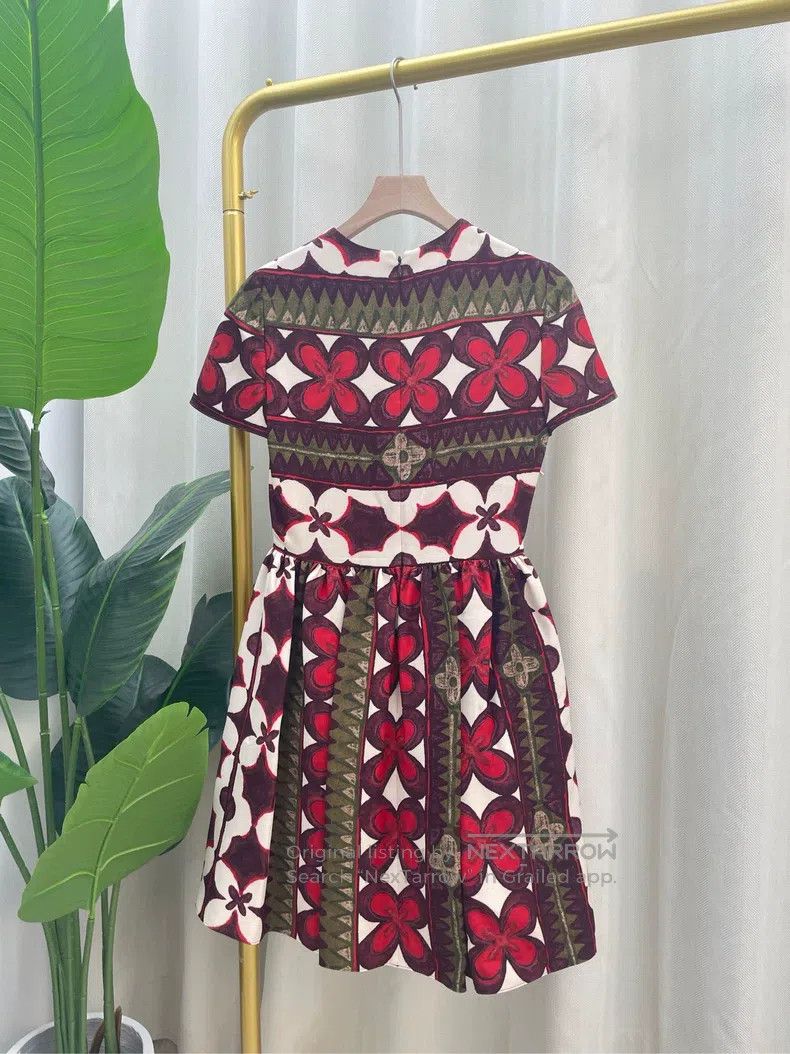 Valentino Valentino floral dress midi skirt Size XS / US 0-2 / IT 36-38 - 2 Thumbnail