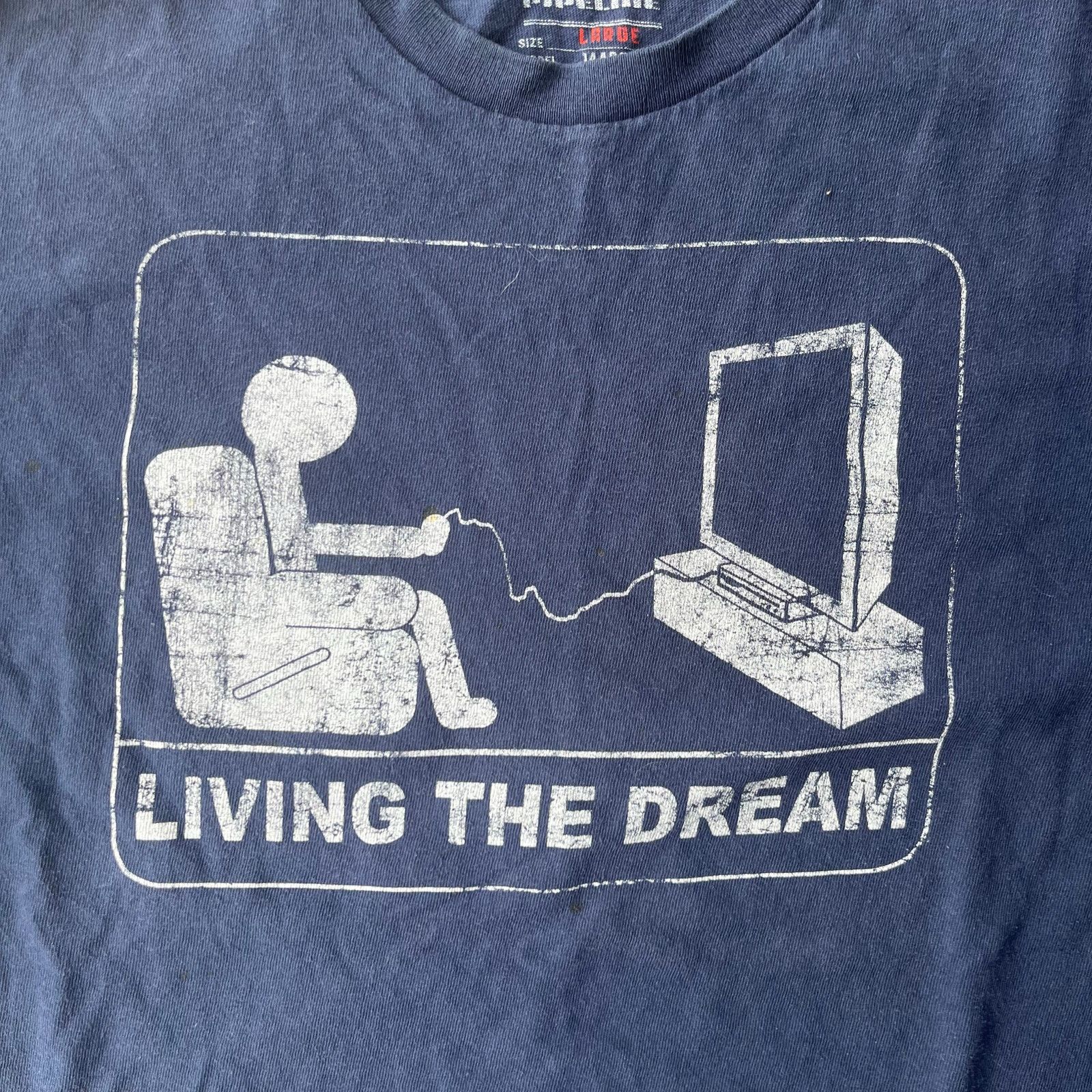 Vintage VINTAGE LIVING THE DREAM GAMING HUMOR PARODY TEE SHIRT LARGE Size US L / EU 52-54 / 3 - 1 Thumbnail