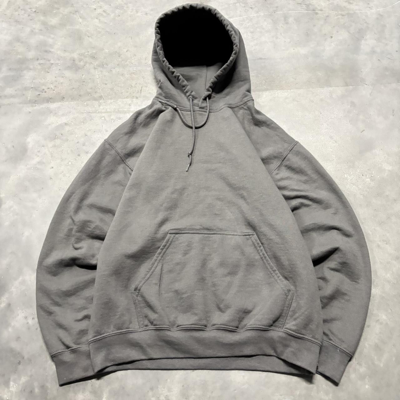 Japanese Brand × Vintage Crazy Vintage Y2K/2000s Grey Blank Russell Style Essential Hoodie! Size US M / EU 48-50 / 2 - 1 Thumbnail