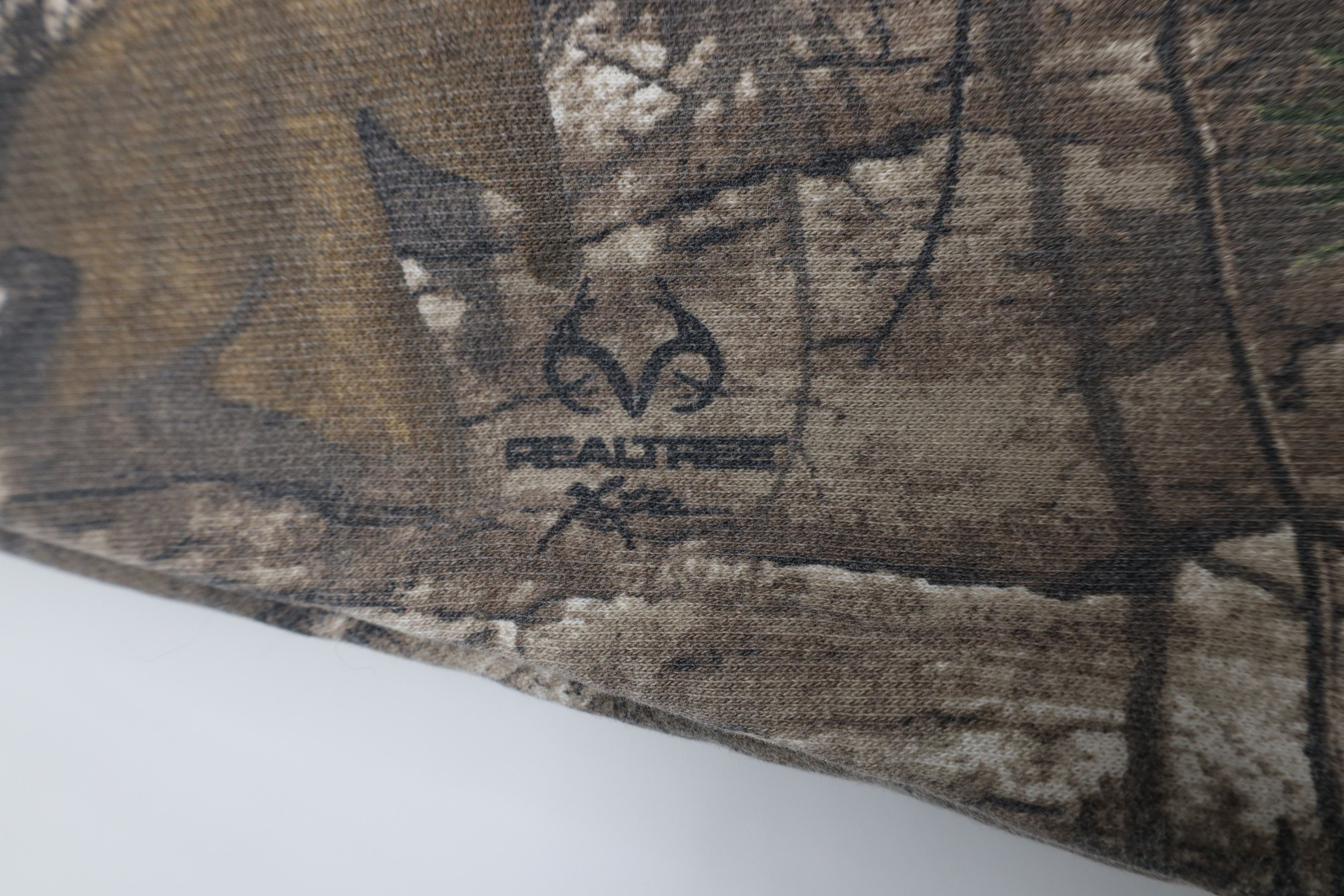 Vintage Vintage Streetwear Out Realtree Camouflage Hoodie Sweatshirt Size US L / EU 52-54 / 3 - 6 Thumbnail