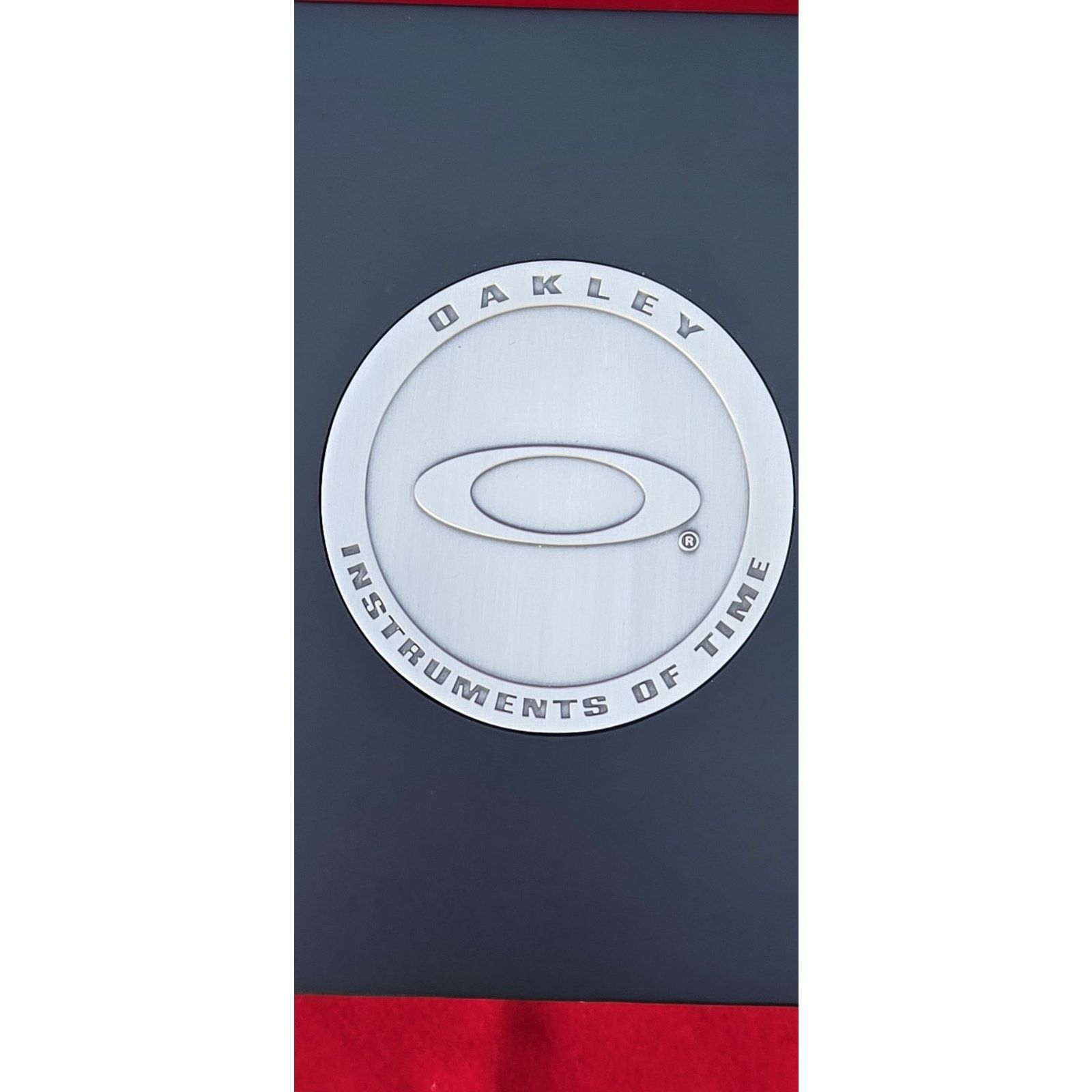 Oakley NEW Oakley Minute Machine Titanium Square Watch Chronograph Size 30 - 6 Thumbnail