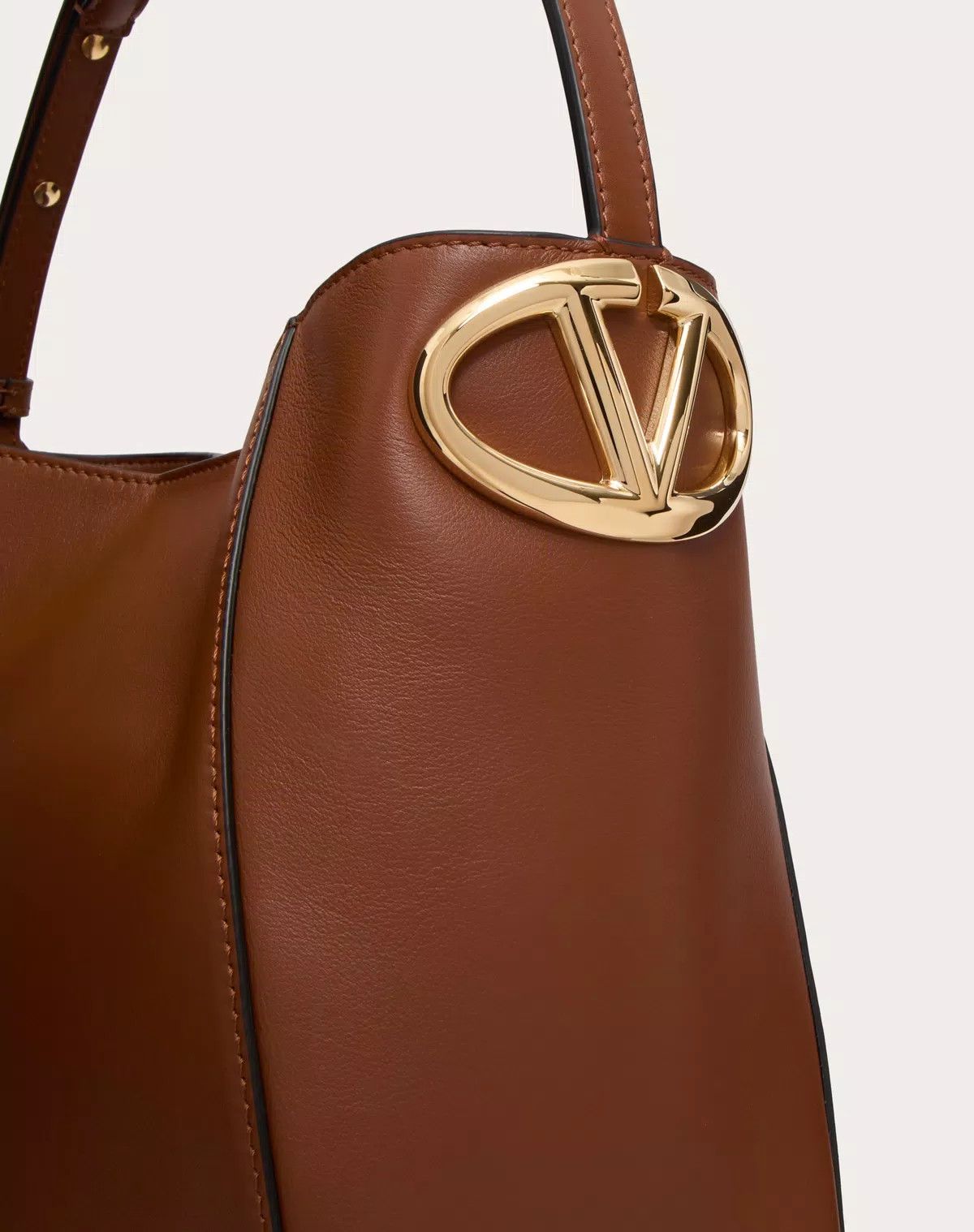 Valentino oc11z0725 Size:OS/Shopping Bag In Nappa Calfskin in Brown Size ONE SIZE - 7 Thumbnail