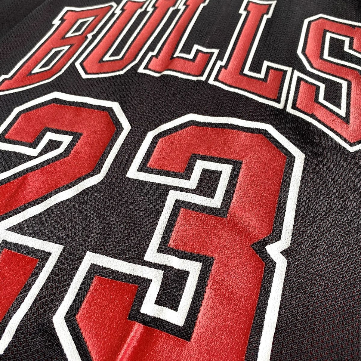 Other CHAMPION NBA 'MICHAEL JORDAN Chicago Bulls' #23 Reversible Size US L / EU 52-54 / 3 - 8 Thumbnail