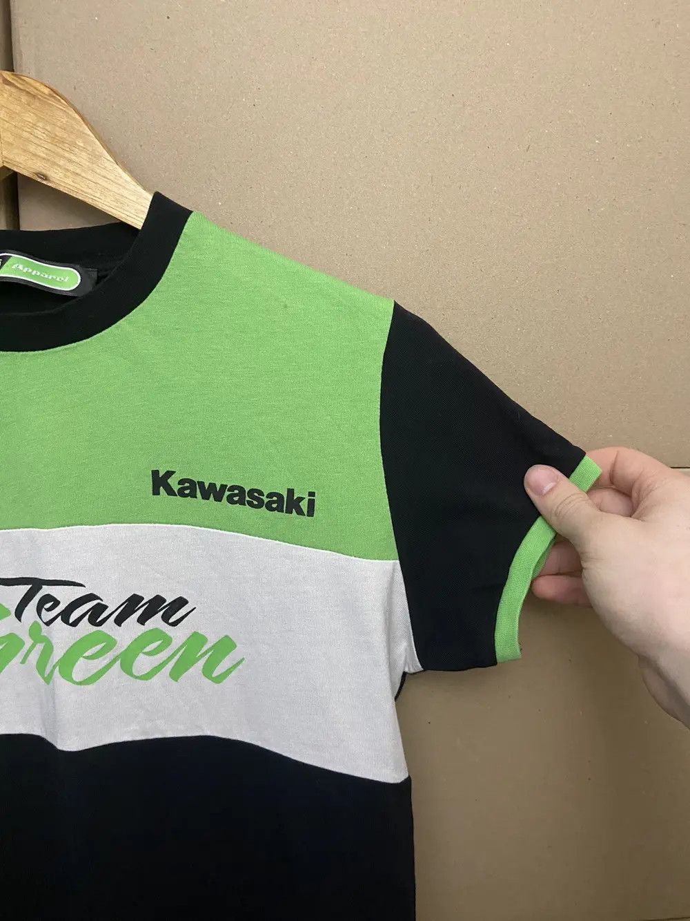 Vintage VINTAGE KAWASAKI RACING TEE T SHIRT GREEN TEAM Y2K MOTO BIKE Size US S / EU 44-46 / 1 - 8 Thumbnail