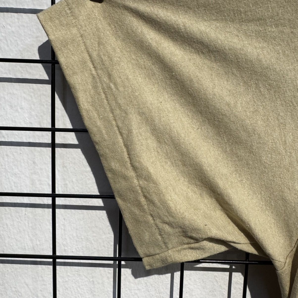 Other VINTAGE 1992 Camel Cigarettes Military camo Pocket Tee Size US XL / EU 56 / 4 - 2 Thumbnail