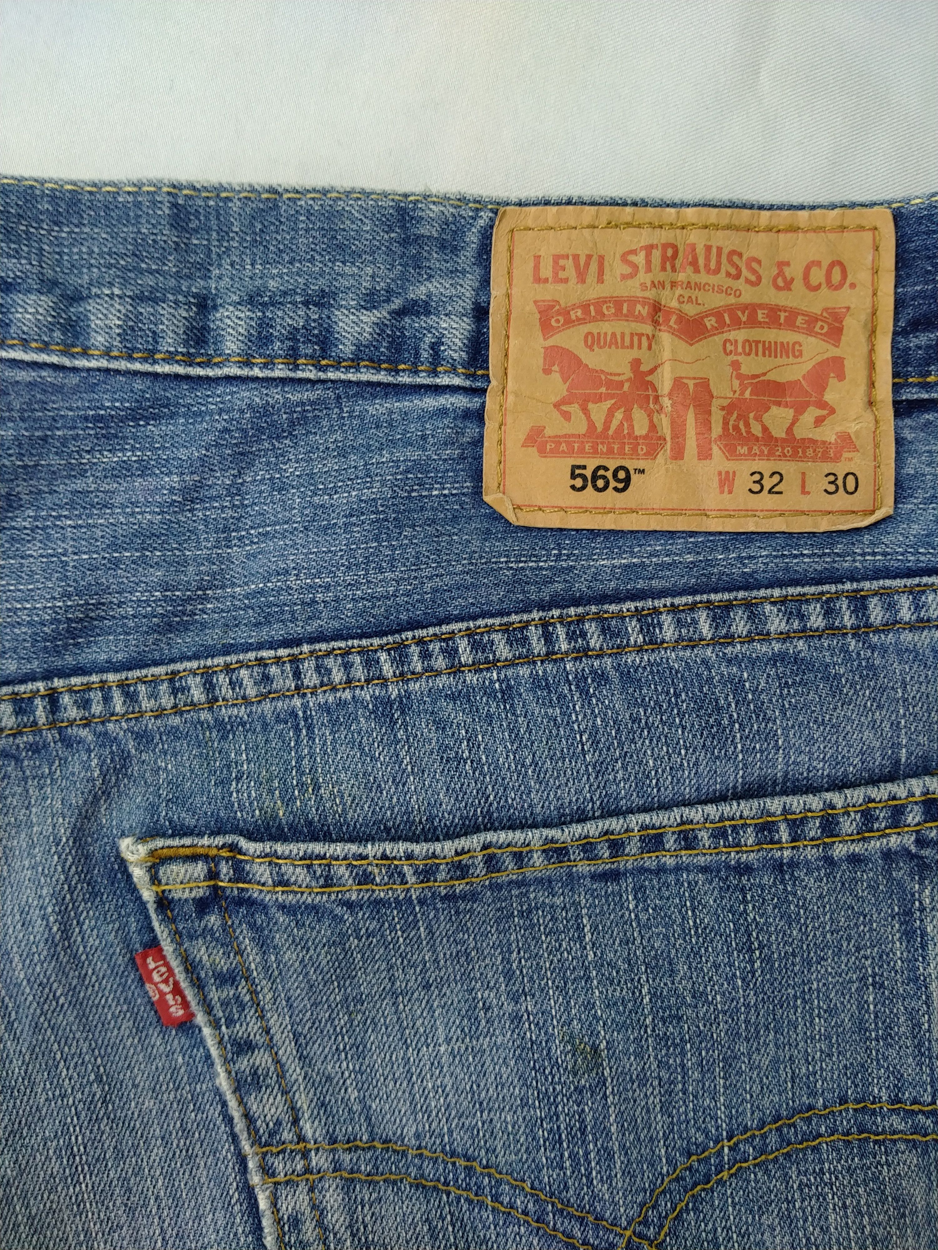 Levi's Vintage Levi's 569 Dirty Distressed Denim 35 x 28 -JN569 Size US 35 - 10 Thumbnail