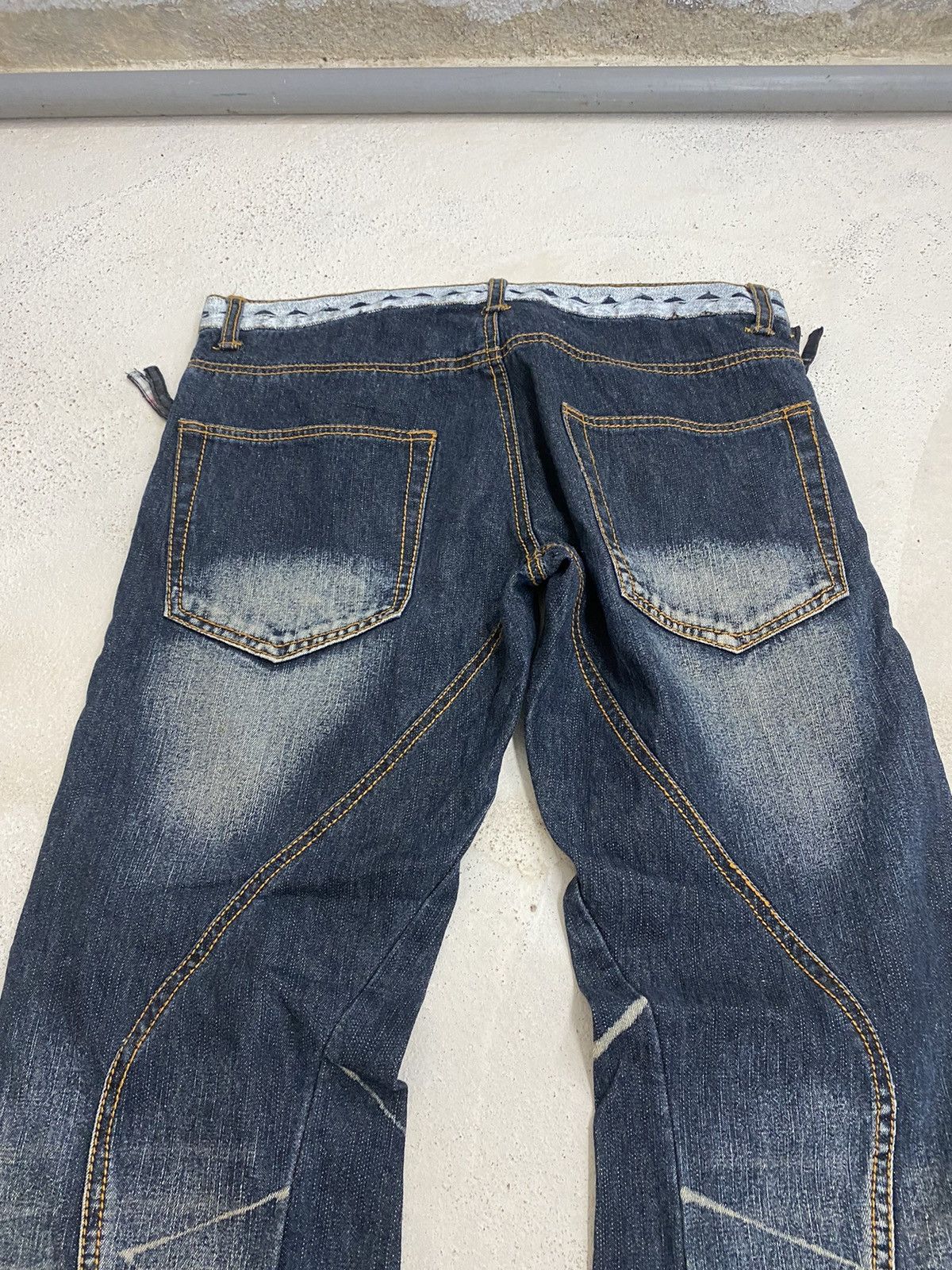 If Six Was Nine × Japanese Brand × Le Grande Bleu (L.G.B.) Flare In the Attic Japan Mud Washed Whisker Honeycomb Size US 32 / EU 48 - 10 Thumbnail