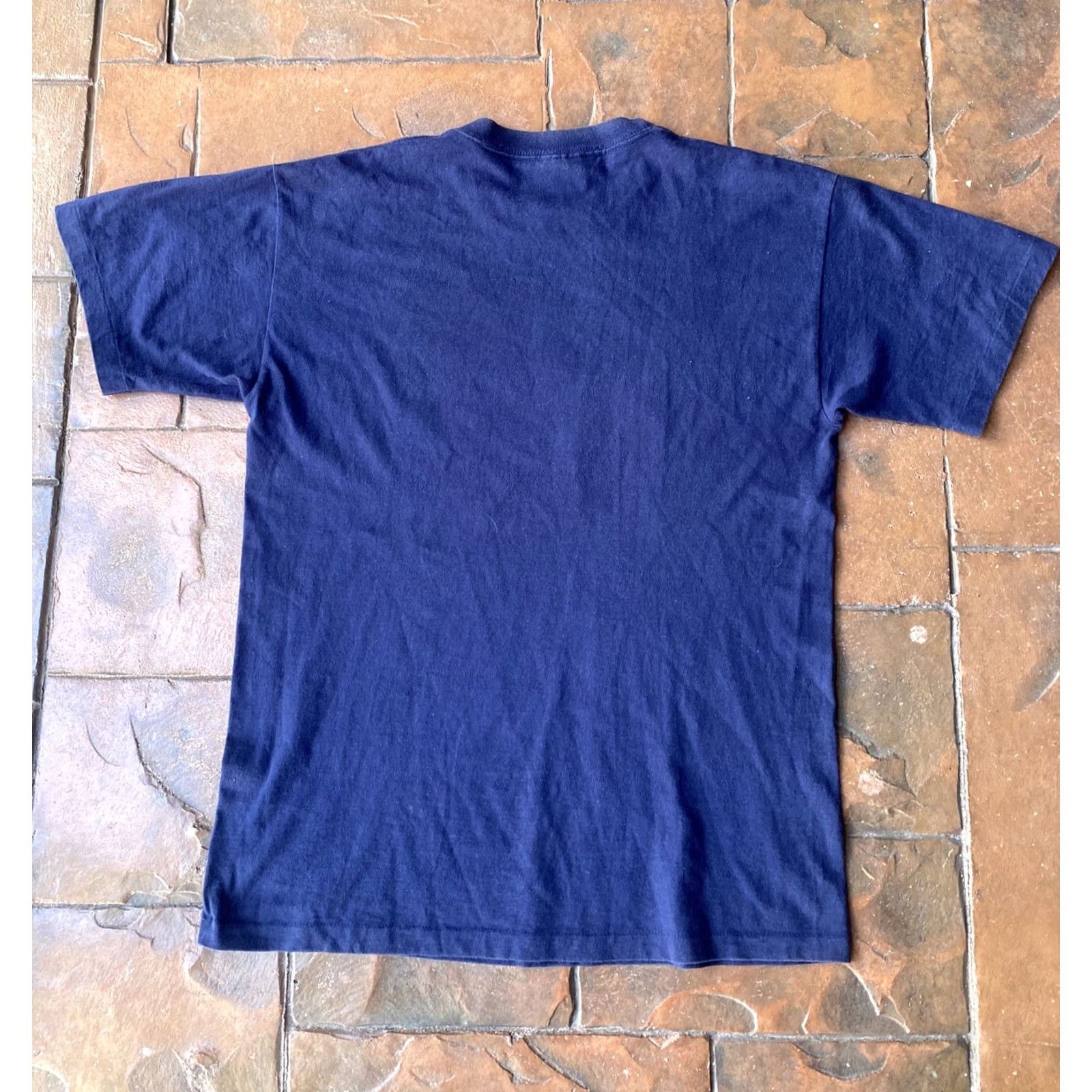Forever 21 VINTAGE 90s American Flag Stars & Stripes Forever T-Shirt Large Single Stitch Shirt Men L Blue Cotton Signal Graphic Print Crew Neck Short Sleeve Size US L / EU 52-54 / 3 - 3 Thumbnail