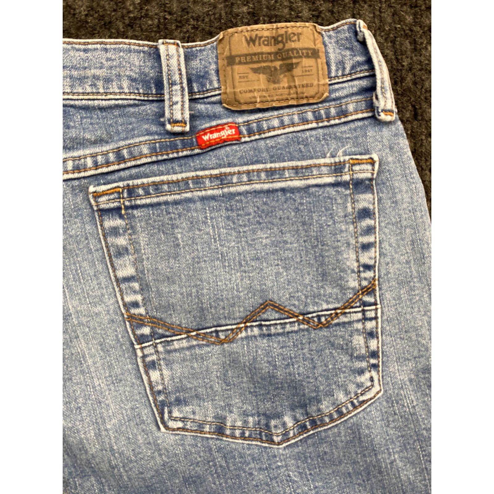 Wrangler Wrangler Jeans Boots Cut Relaxed Distressed Light Blue 36 x 29 Cowboy Five Star 1098RBWDN Mens Regular Jeans Size US 36 / EU 52 - 5 Thumbnail