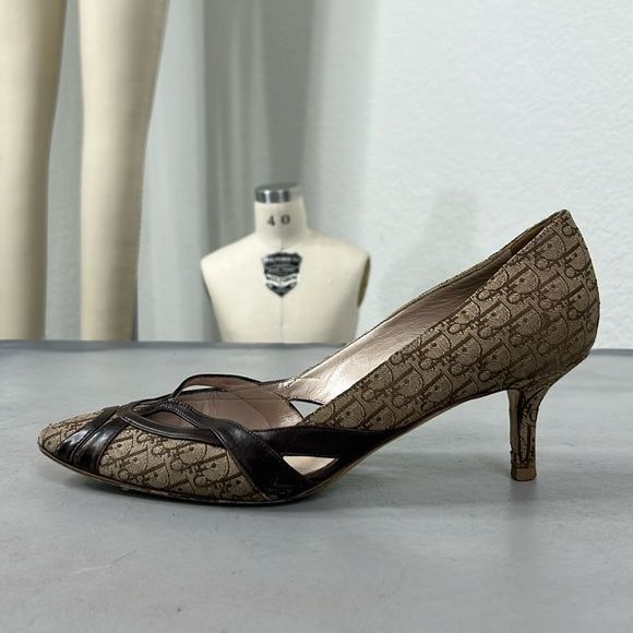 Dior VTG Dior Logo Mania Signature Canvas Leather Point Toe 90s H Size US 8 / IT 38 - 2 Thumbnail