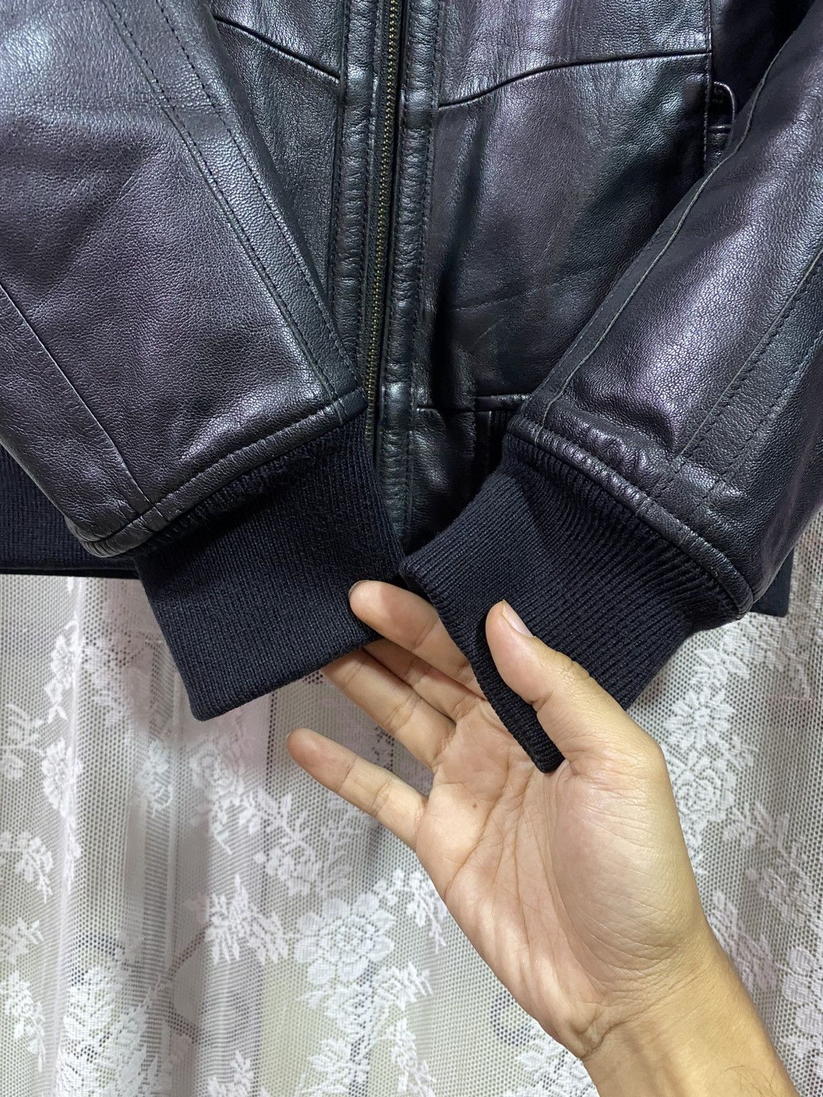Ermenegildo Zegna 750$ Ermenegildo Zegna Leather Bomber Jacket Black Size US M / EU 48-50 / 2 - 10 Thumbnail