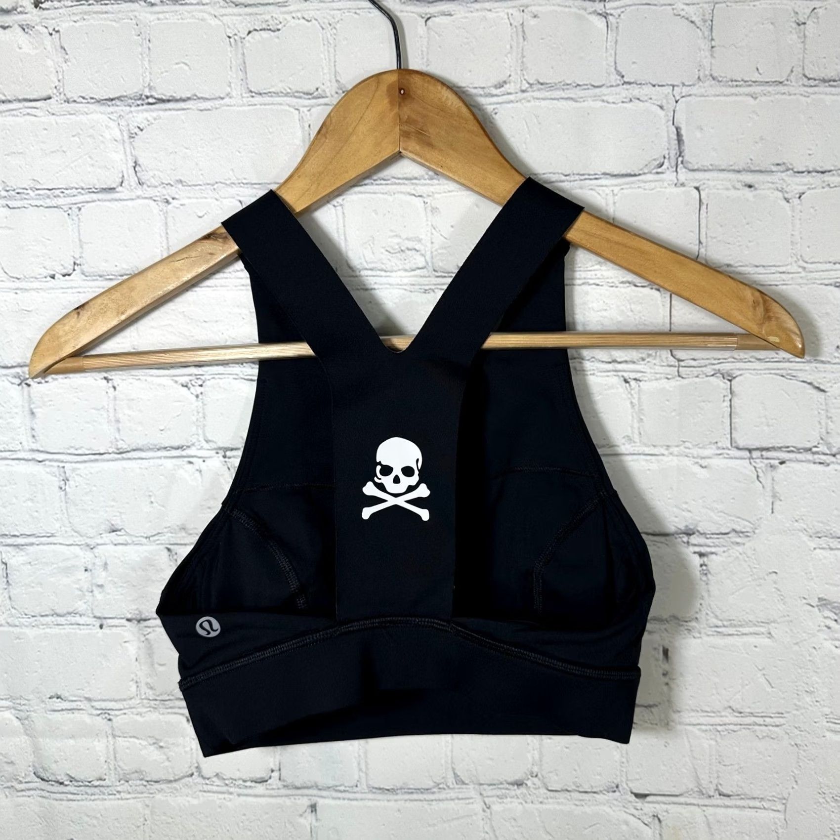 Lululemon Lululemon SoulCycle High Neck Sports Bra Black Skull Crossbones XS Women's Racerback Moisture Wicking Nike? Size ONE SIZE - 2 Thumbnail
