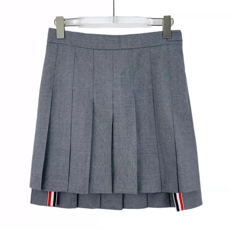Thom Browne Thom Browne Gray wool leisure pleated half skirt Size 26" / US 2 / IT 38 - 1 Thumbnail