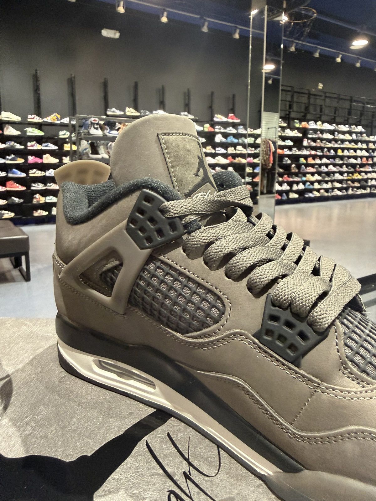 Jordan Brand Size 10.5 - Jordan 4 Retro Cave Stone Size US 10.5 / EU 43-44 - 7 Thumbnail