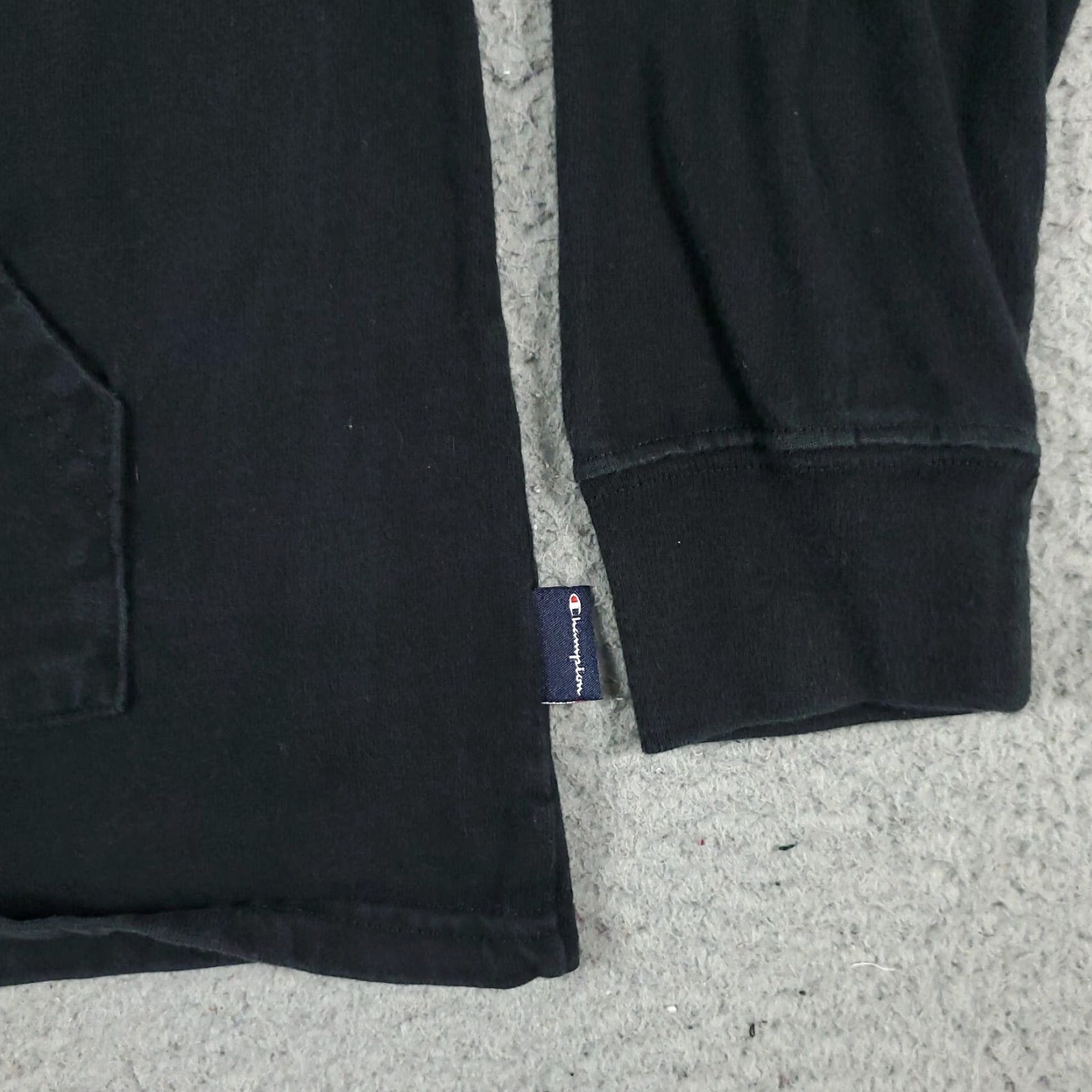 Champion VINTAGE Champion Shirt Mens Medium Black Hooded T-Shirt Regular Fit All Seasons Logo Long Sleeve Mens Size US M / EU 48-50 / 2 - 5 Thumbnail