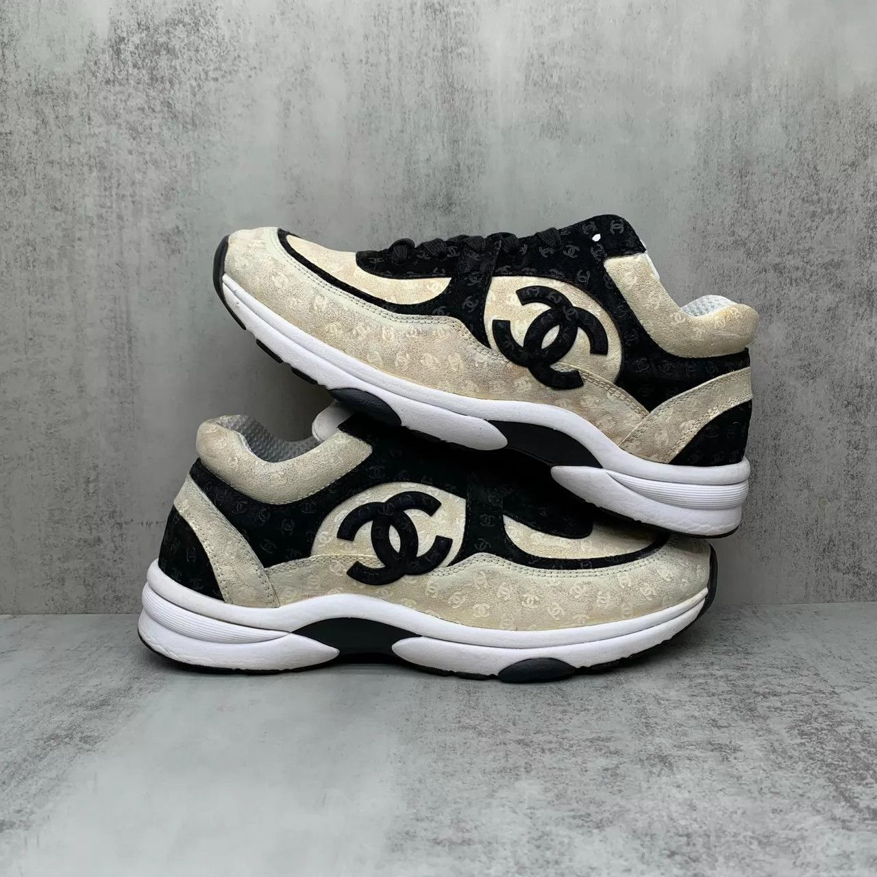 Chanel Chanel AOP Sneakers 39.5 95 New Size US 9 / IT 39 - 2 Thumbnail
