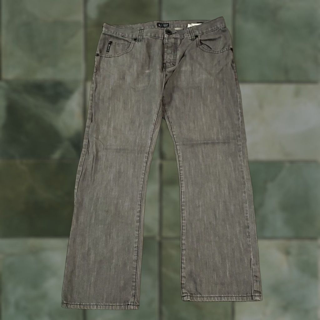 Vintage Armani Jeans Gray Denim Jeans 35x28 Classic Fit Straight Leg Mens Size US 35 - 1 Thumbnail