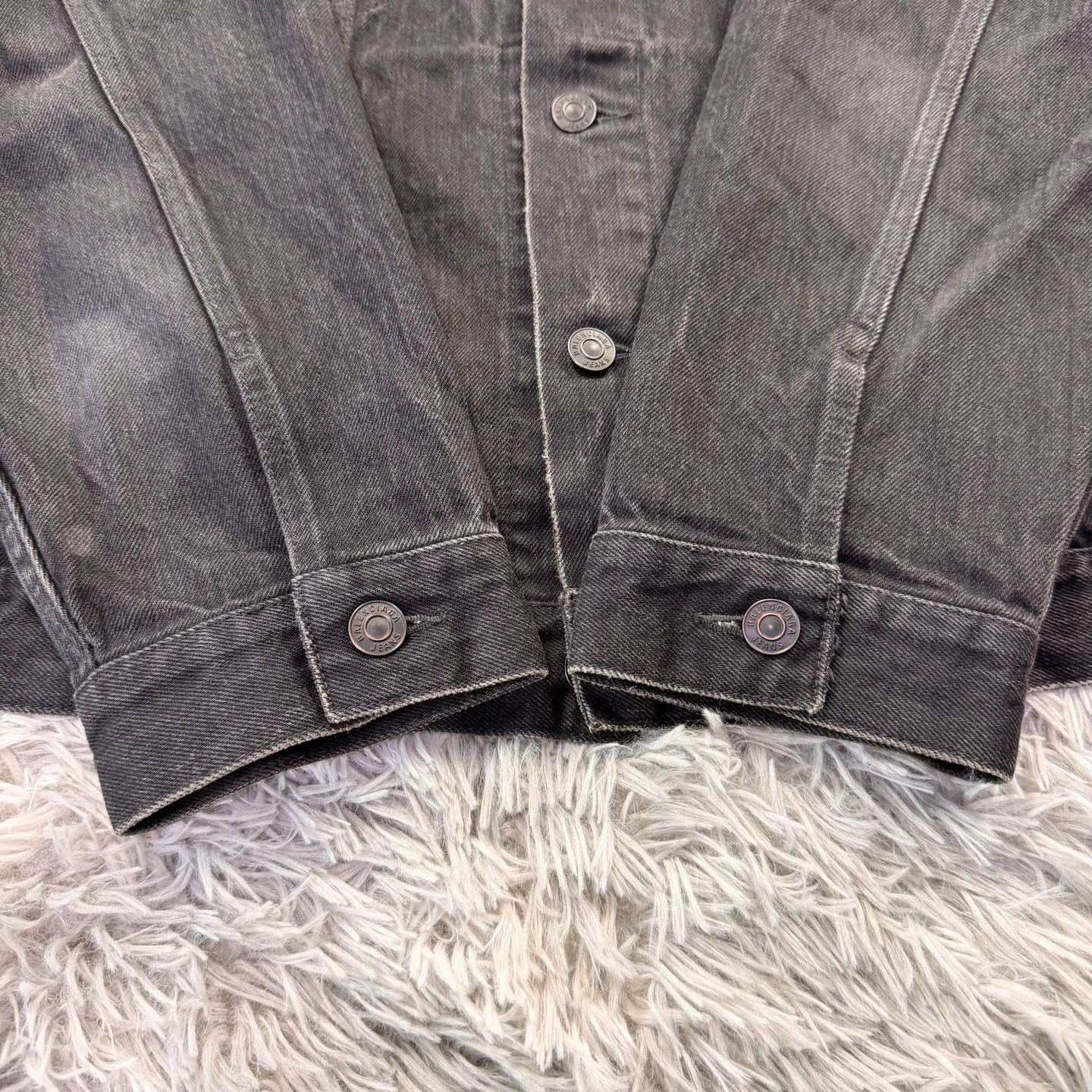 Balenciaga balenciaga 3b sports denim jacket unisex Size US S / EU 44-46 / 1 - 5 Thumbnail