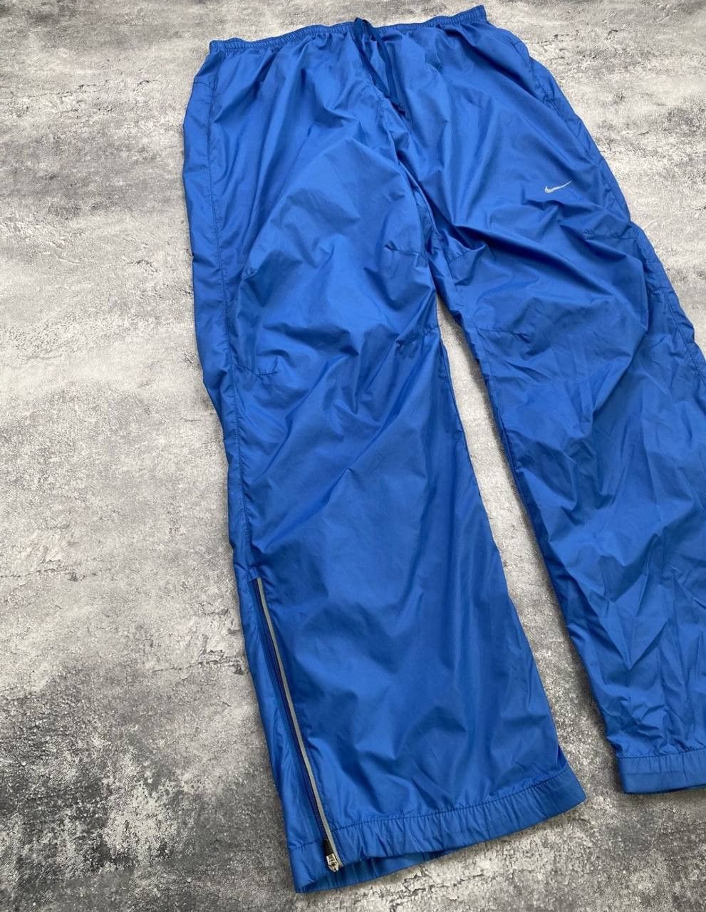 Nike Vintage Nike Nylon Pants Track 00s Swoosh Striped Drill Y2K Size US 34 / EU 50 - 2 Thumbnail