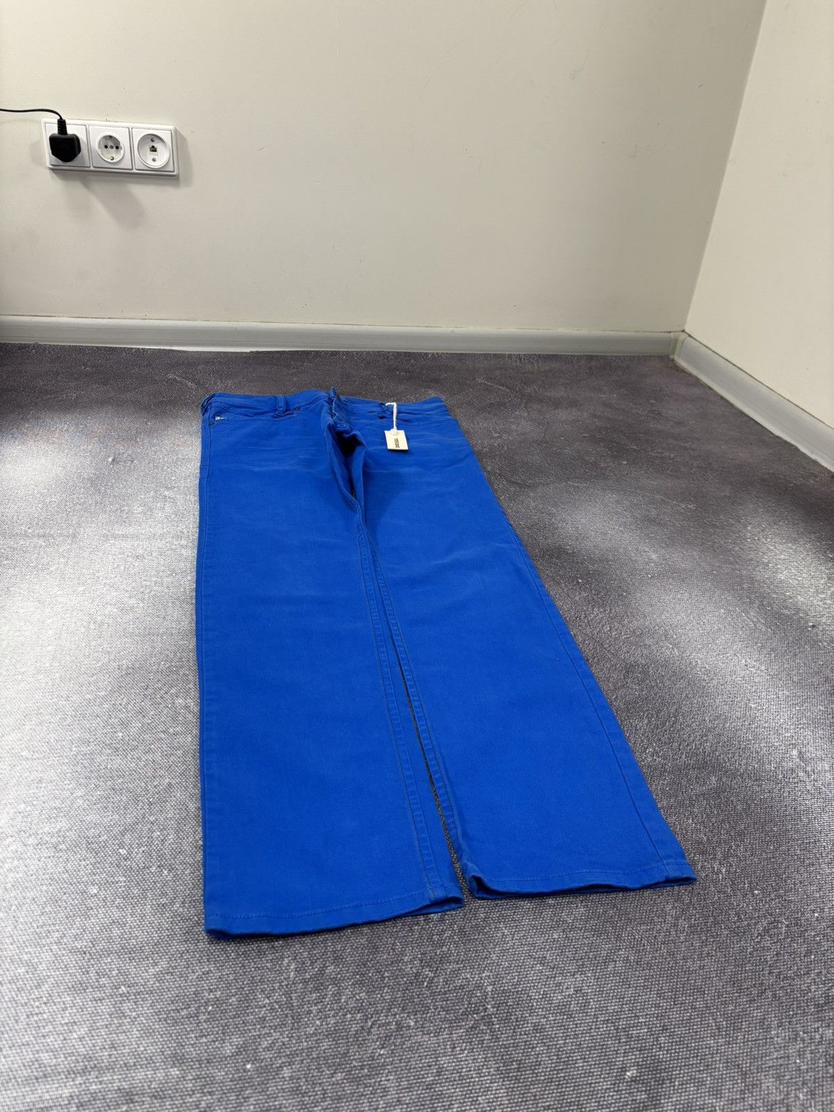 Diesel Diesel Iakop Regular Slim Tapered NWT Men’s Blue Denim Jeans Size US 30 / EU 46 - 3 Thumbnail