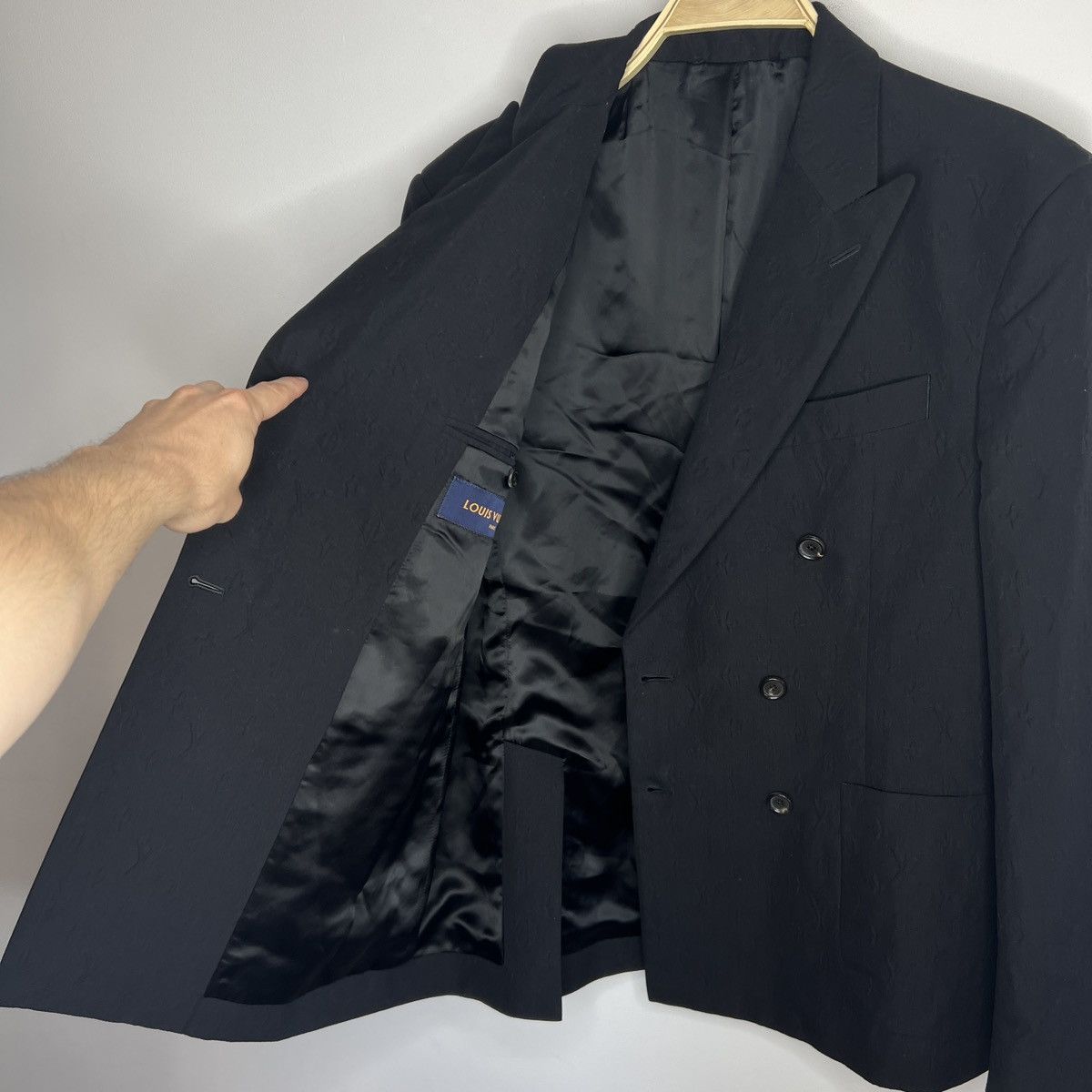 Louis Vuitton Louis Vuitton LV black monogram double breasted blazer 48 Size 48R - 14 Thumbnail