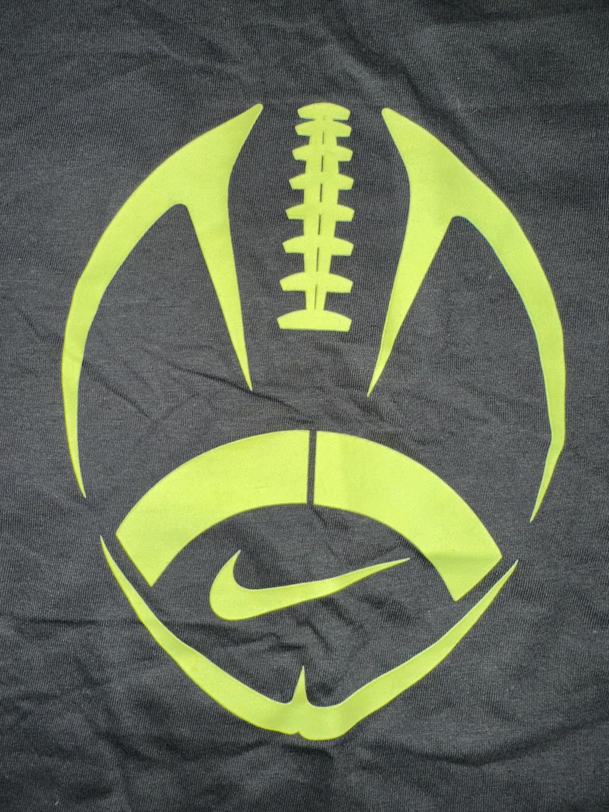 Nike Vintage Nike Men’s Football Graphic Black Tee Size US M / EU 48-50 / 2 - 2 Thumbnail