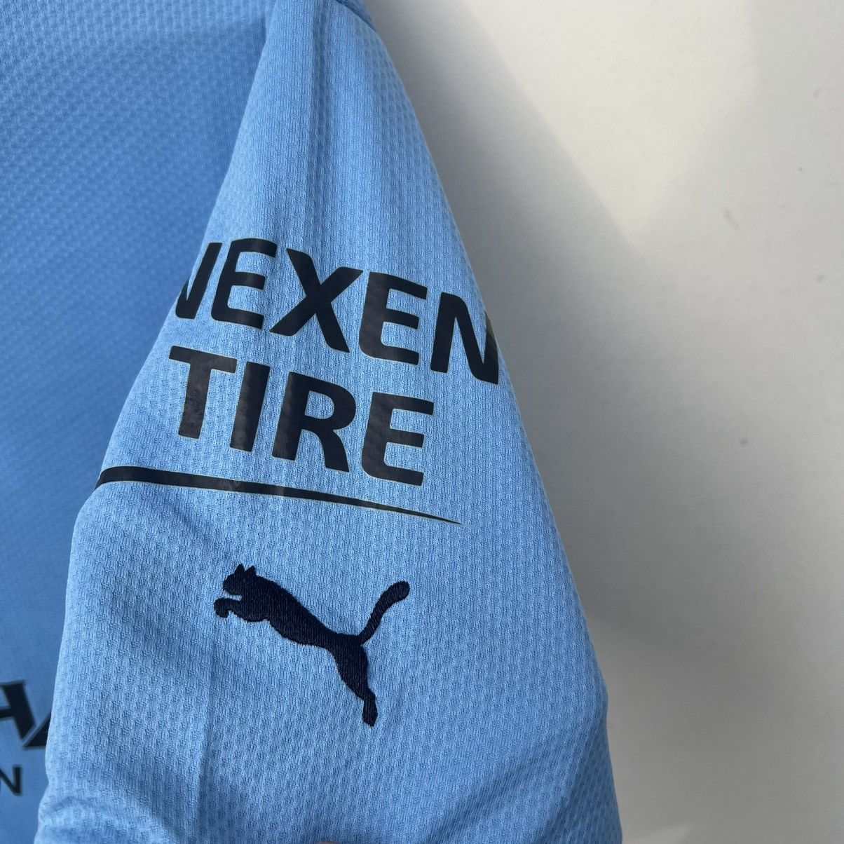 Puma MANCHESTER CITY 2022 2023 HOME FOOTBALL SHIRT Soccer JERSEY Size US M / EU 48-50 / 2 - 6 Thumbnail