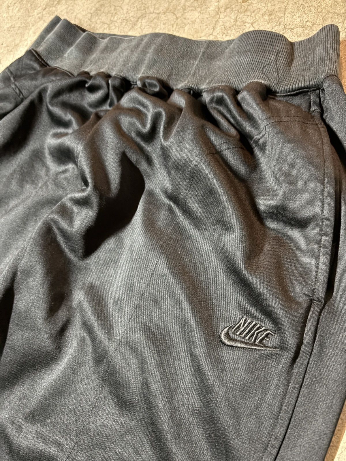 Nike VTG 00’s Nike Y2K Baggy Sweatpants The Chamber Black Size XL Size US 36 / EU 52 - 2 Thumbnail