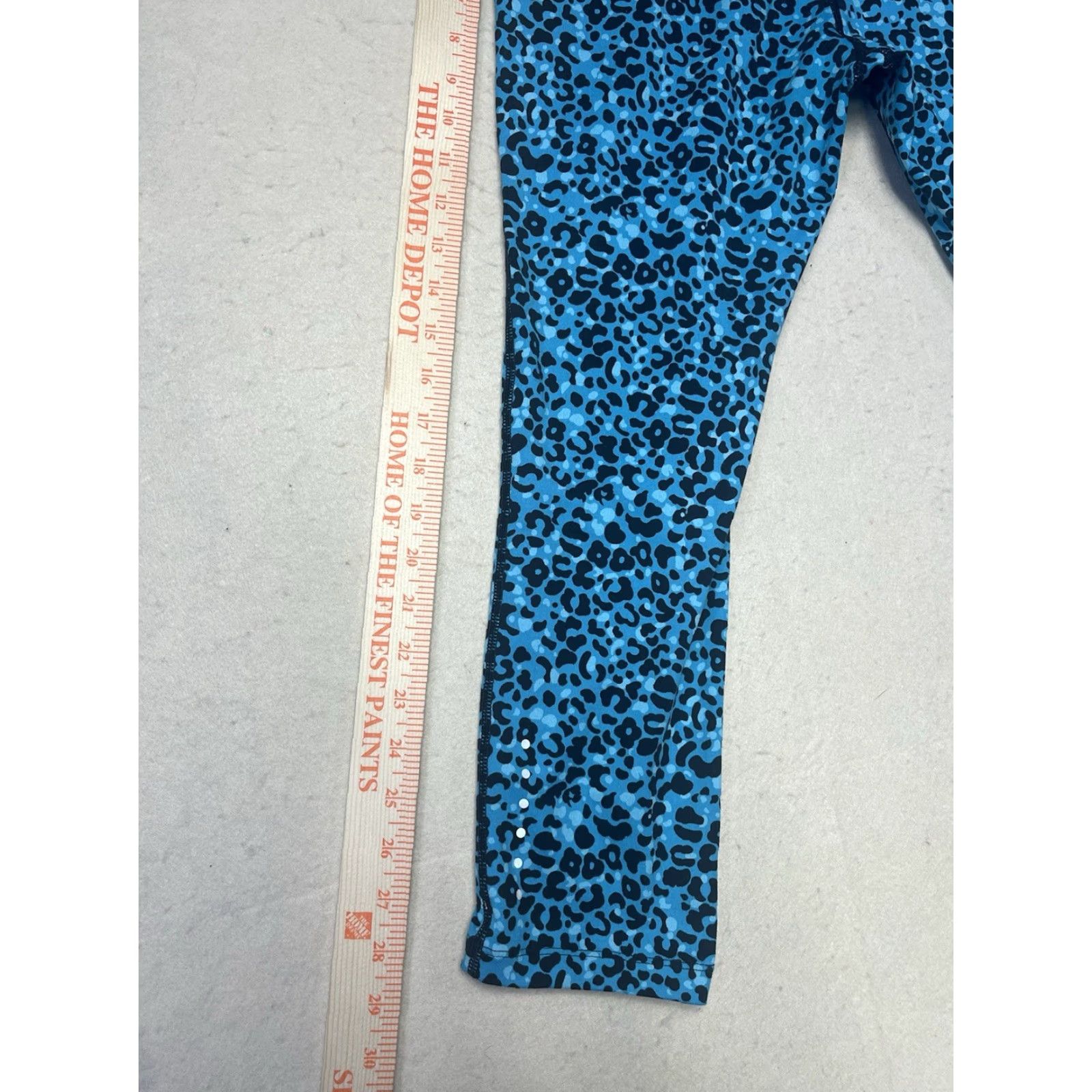 Nike Nike Dri Fit Pants Leggings M Blue Athletic Womens Skinny Tights Style: Pants, Leggings, Activewear, Yoga, Casual, Travel Size 32" / US 10 / IT 46 - 6 Thumbnail