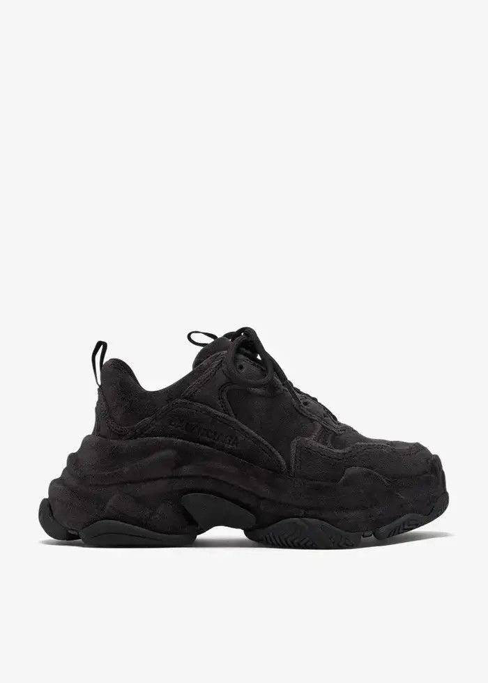 Balenciaga o1srvl11e0426 Triple S Sneakers Velvet in Black Size US 7 / IT 37 - 1 Thumbnail