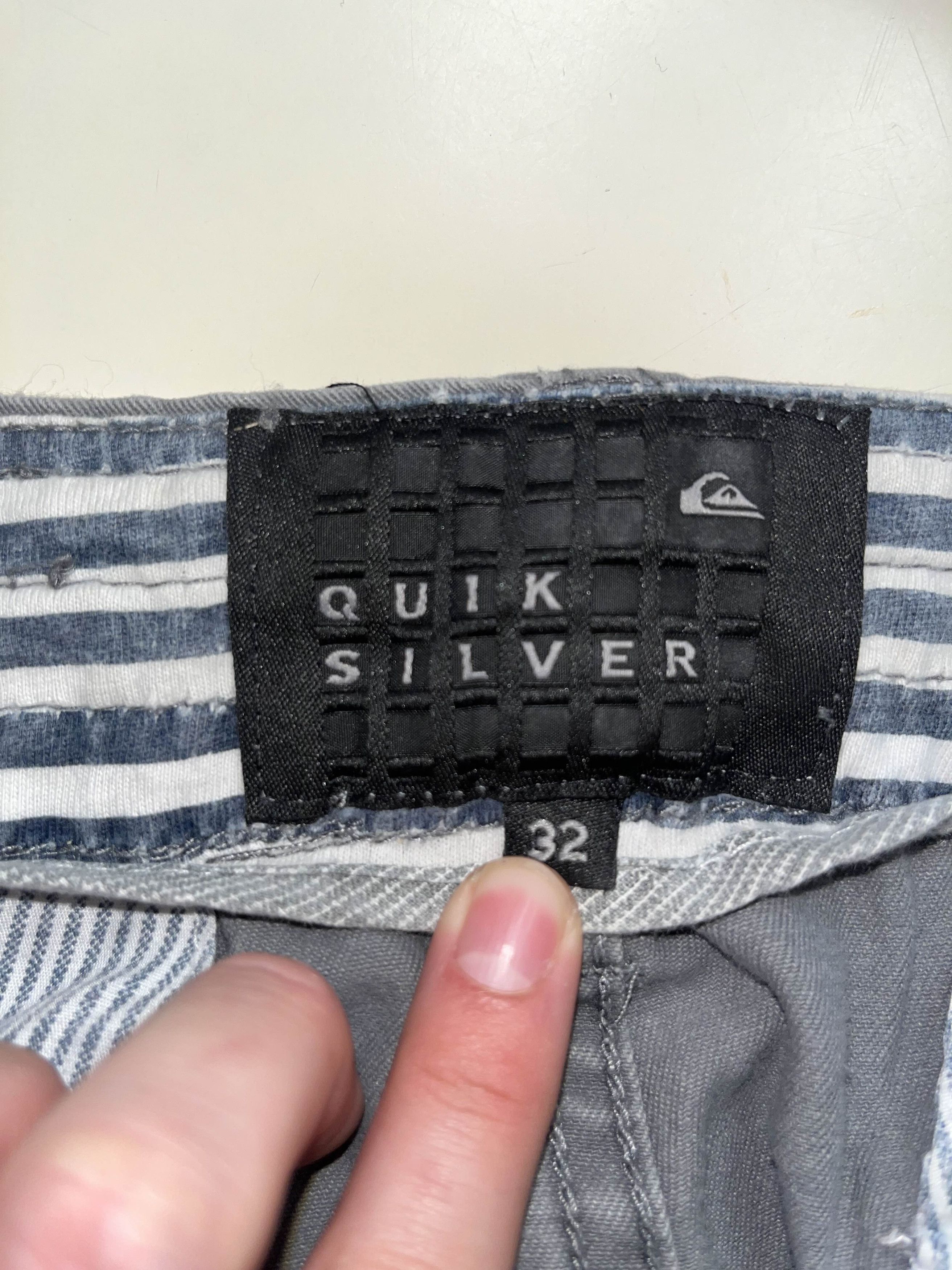 Quiksilver Y2K Quiksilver Baggy Gray Cargo Shorts Size US 32 / EU 48 - 5 Thumbnail