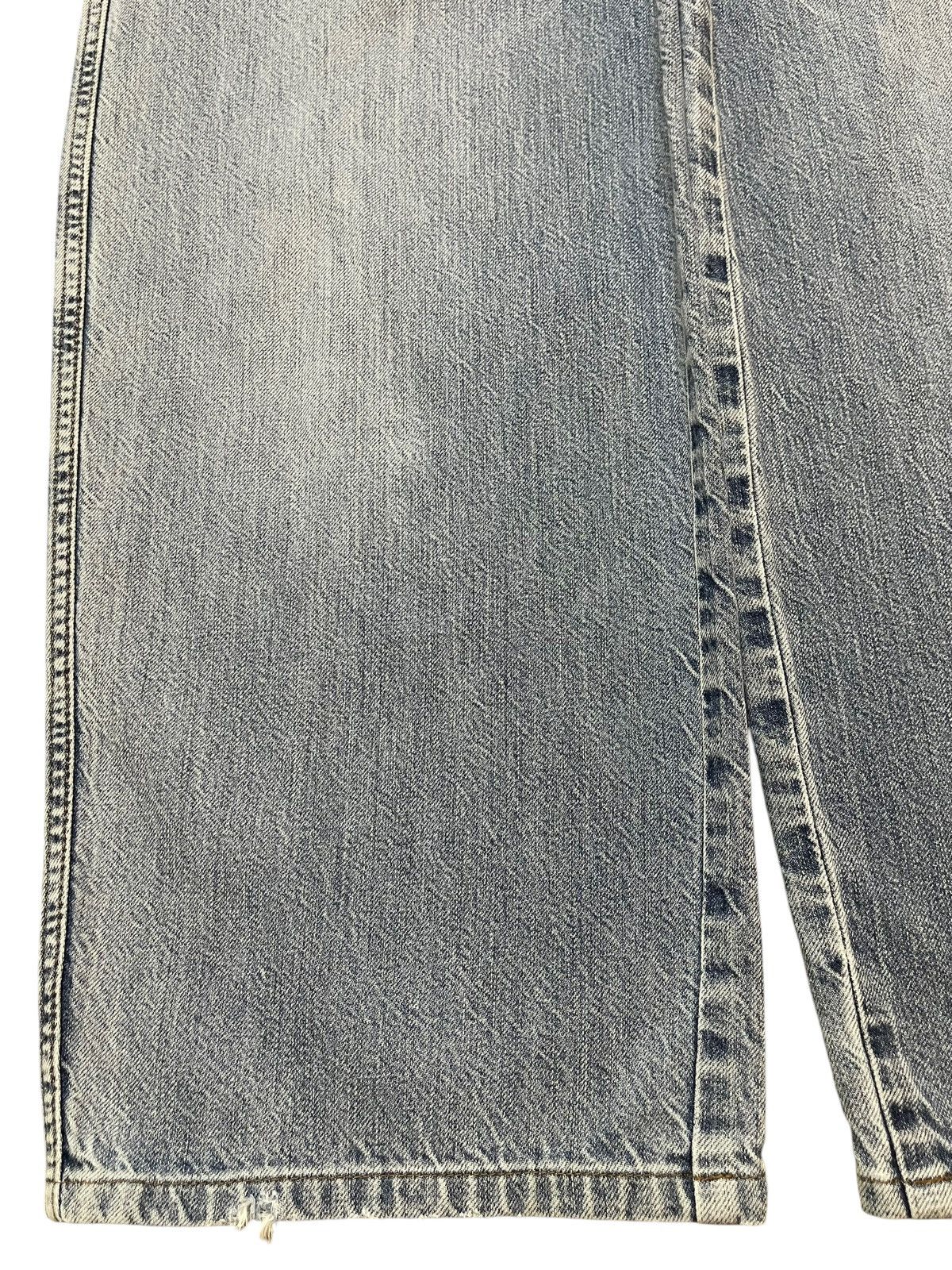 Uniqlo Vintage Japanese Uniqlo Blue Faded Wash Style Baggy Jeans Size US 30 / EU 46 - 7 Thumbnail