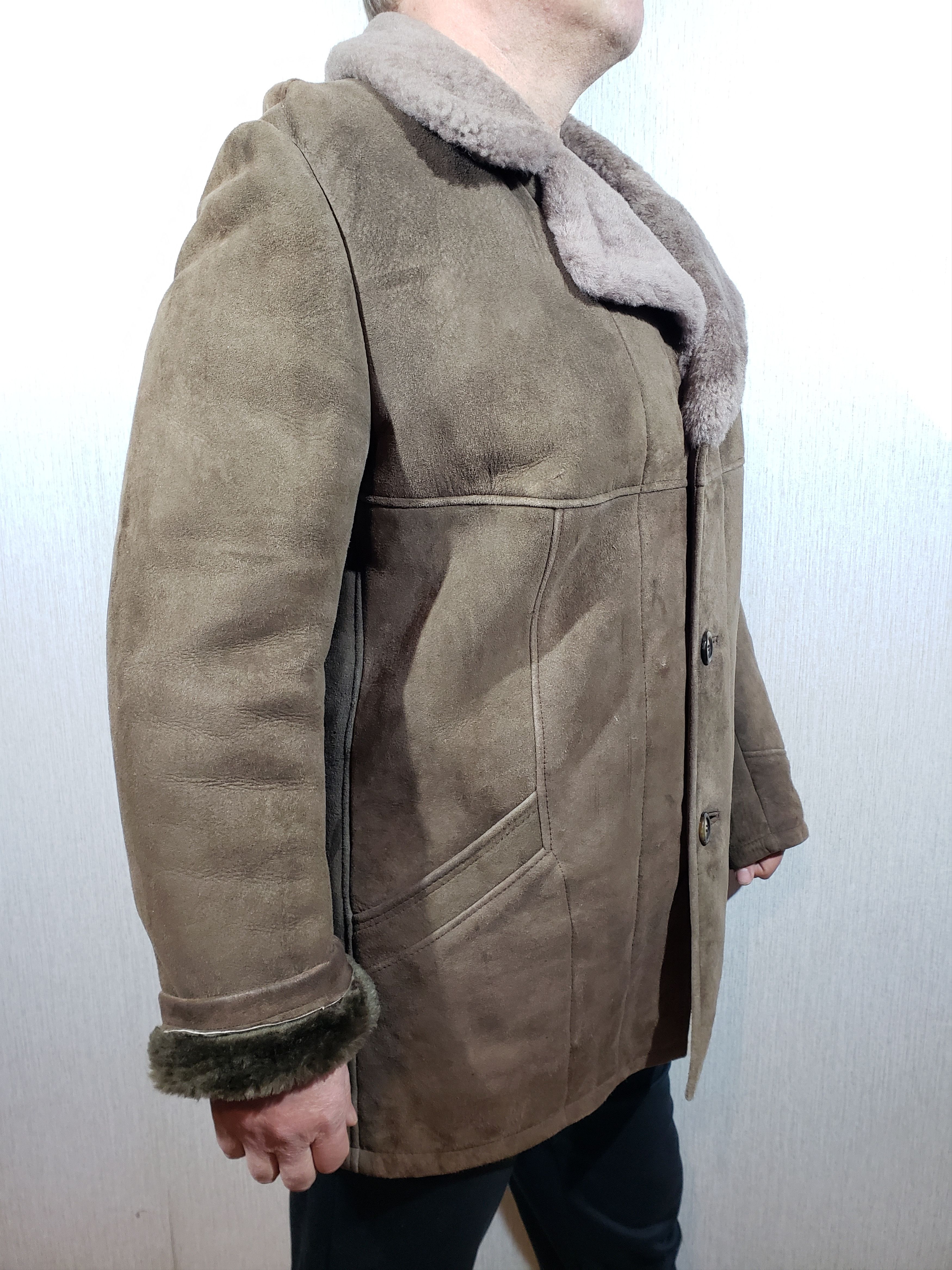 Other Brown men's sheepskin coat with buttons. Size US XL / EU 56 / 4 - 3 Thumbnail