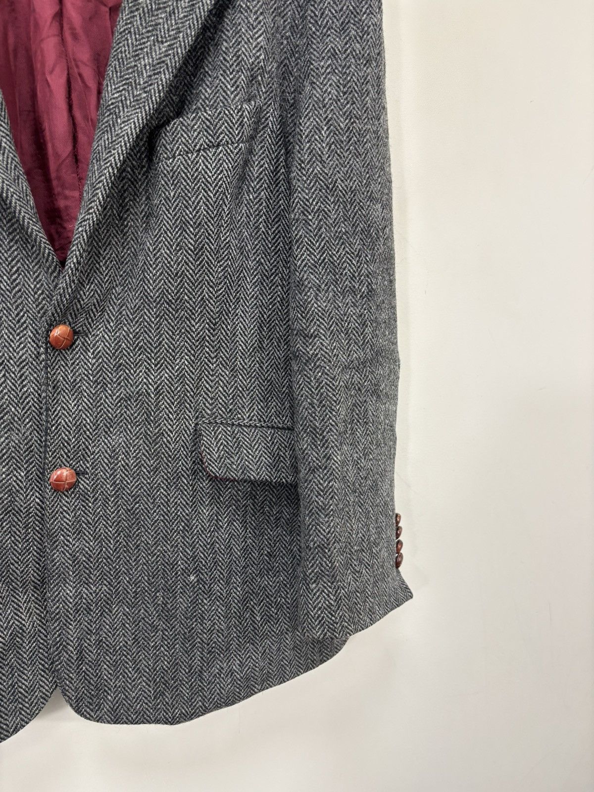 Harris Tweed Harris Tweed Vintage Men’s Herringbone Gray Tweed Jacket Size 46R - 8 Thumbnail