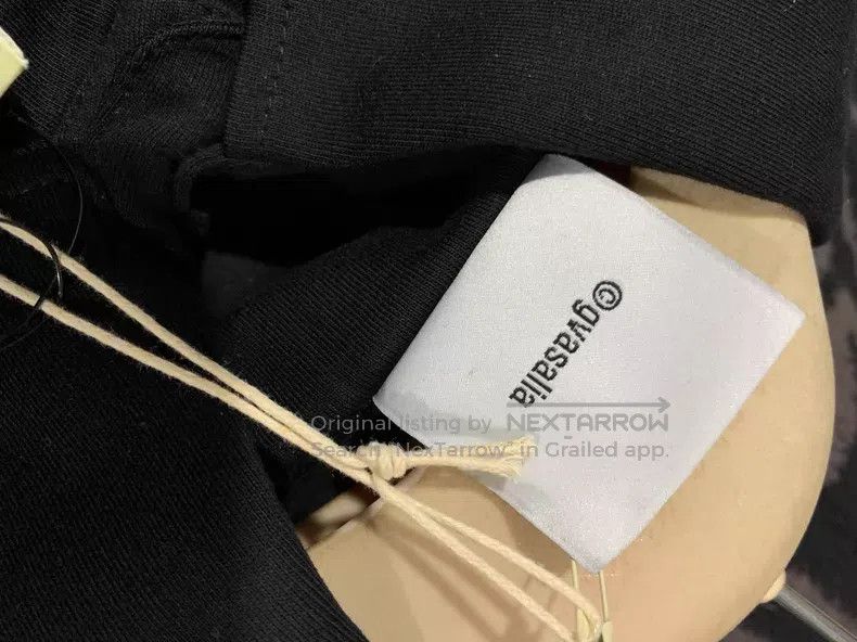 Vetements Vetements Long Sleeve T-Shirt Shirt Size US S / EU 44-46 / 1 - 9 Thumbnail