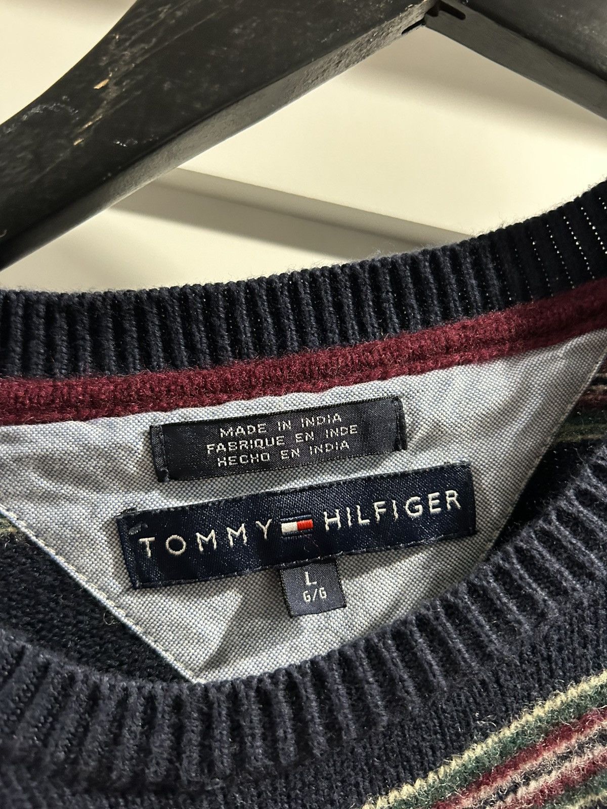Tommy Hilfiger Vintage Tommy Hilfiger Knit Sweater Crest Logo Size US L / EU 52-54 / 3 - 3 Thumbnail
